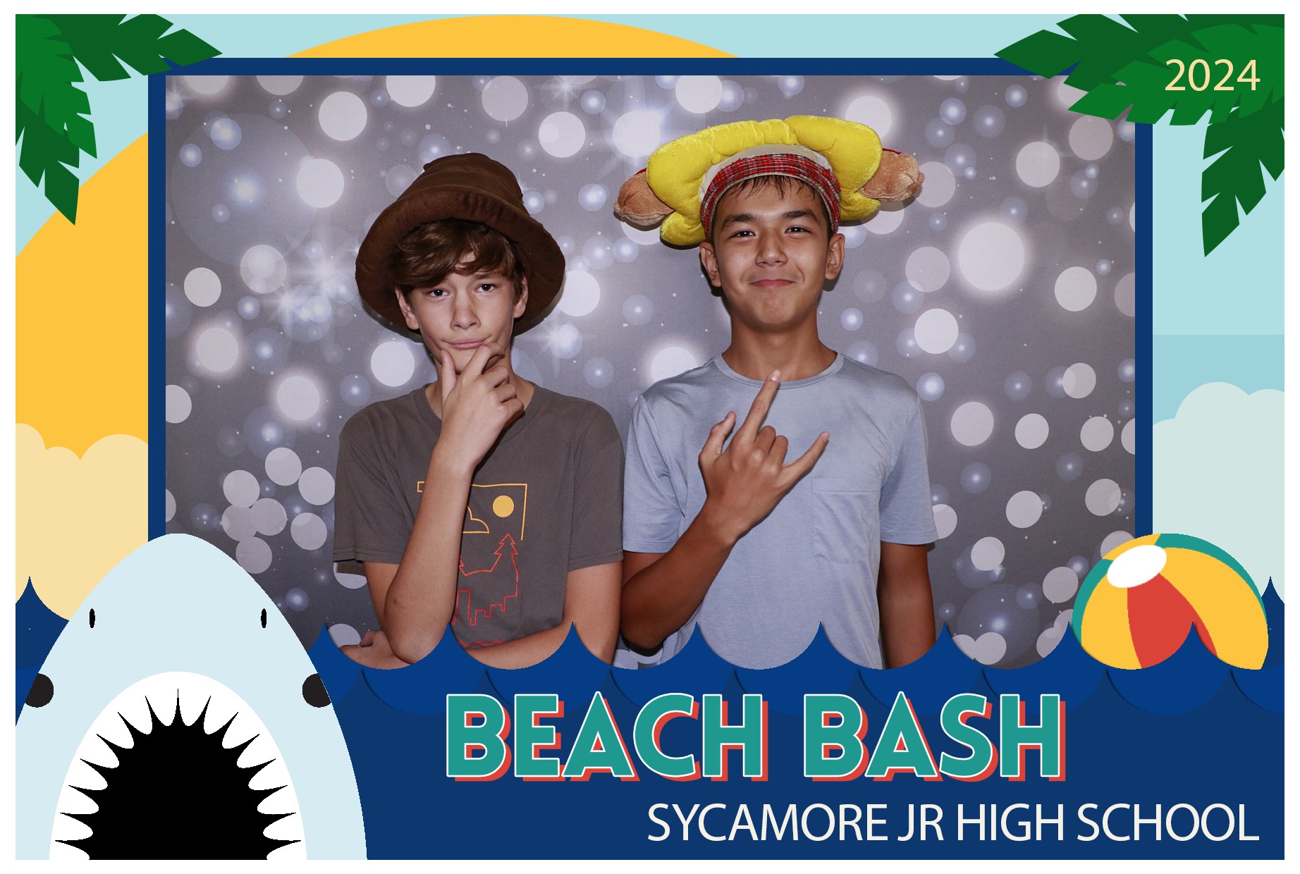 Sycamore Beach Bash | View more photos from the event at gallery.photoboothcincy.com/u/PhotoBoothCincy/Sycamore-Beach-Bash