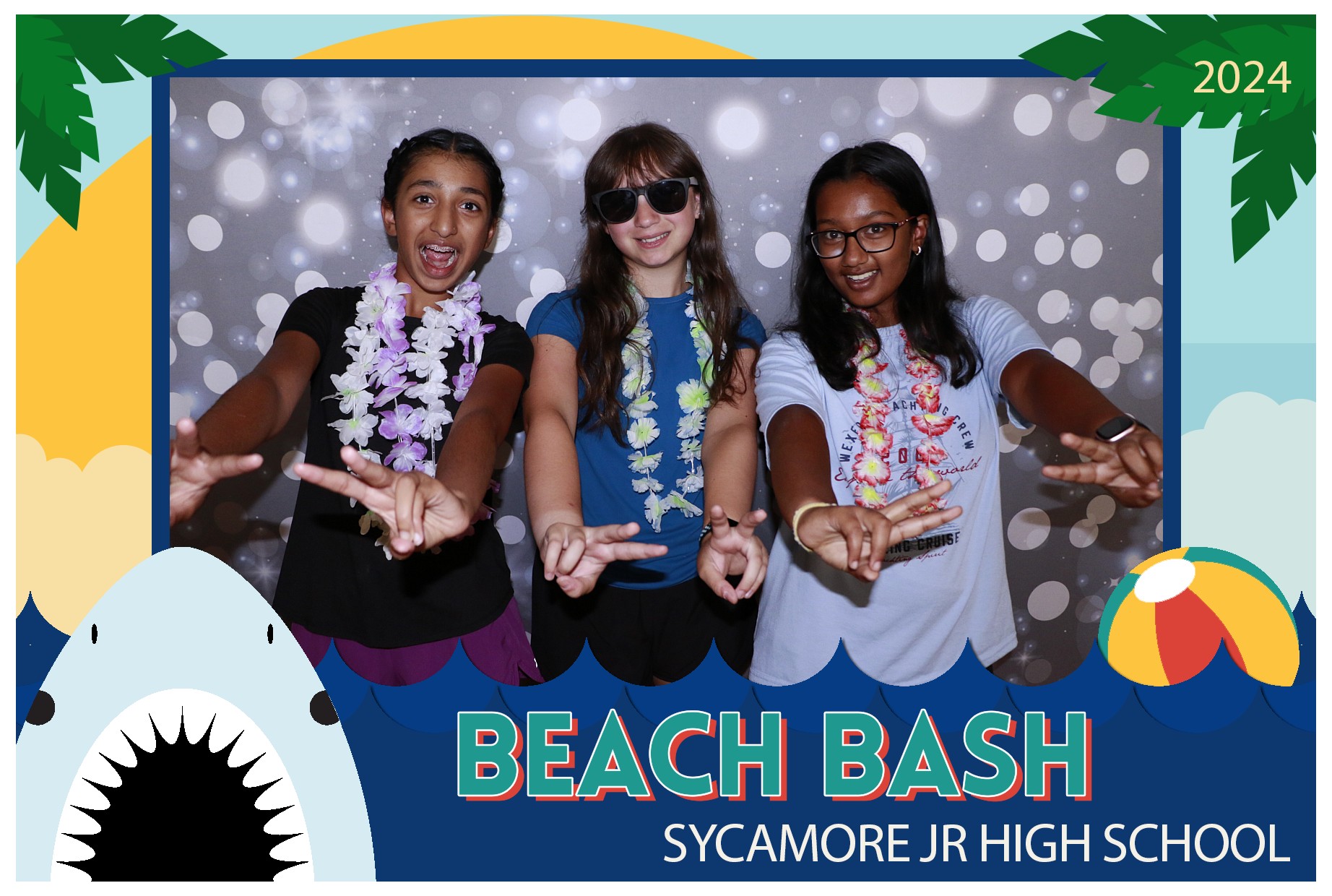 Sycamore Beach Bash | View more photos from the event at gallery.photoboothcincy.com/u/PhotoBoothCincy/Sycamore-Beach-Bash