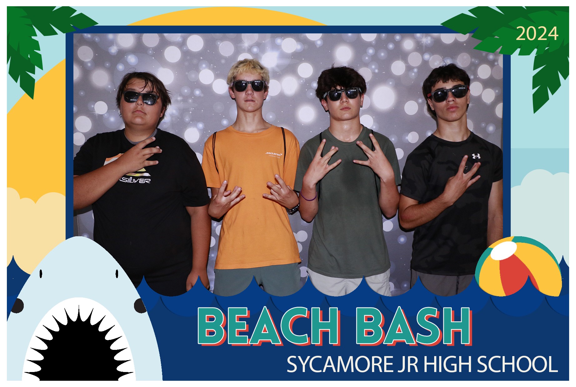 Sycamore Beach Bash | View more photos from the event at gallery.photoboothcincy.com/u/PhotoBoothCincy/Sycamore-Beach-Bash