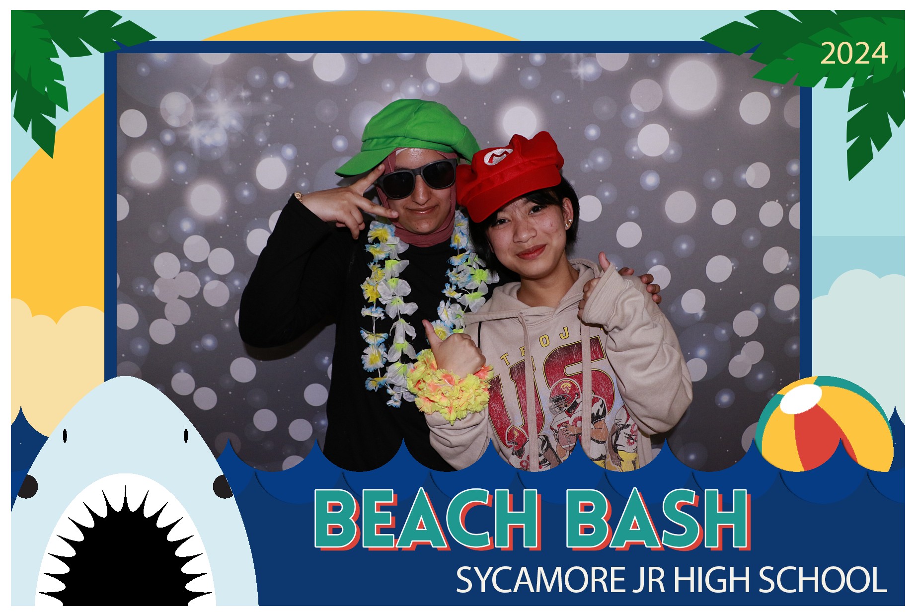 Sycamore Beach Bash | View more photos from the event at gallery.photoboothcincy.com/u/PhotoBoothCincy/Sycamore-Beach-Bash