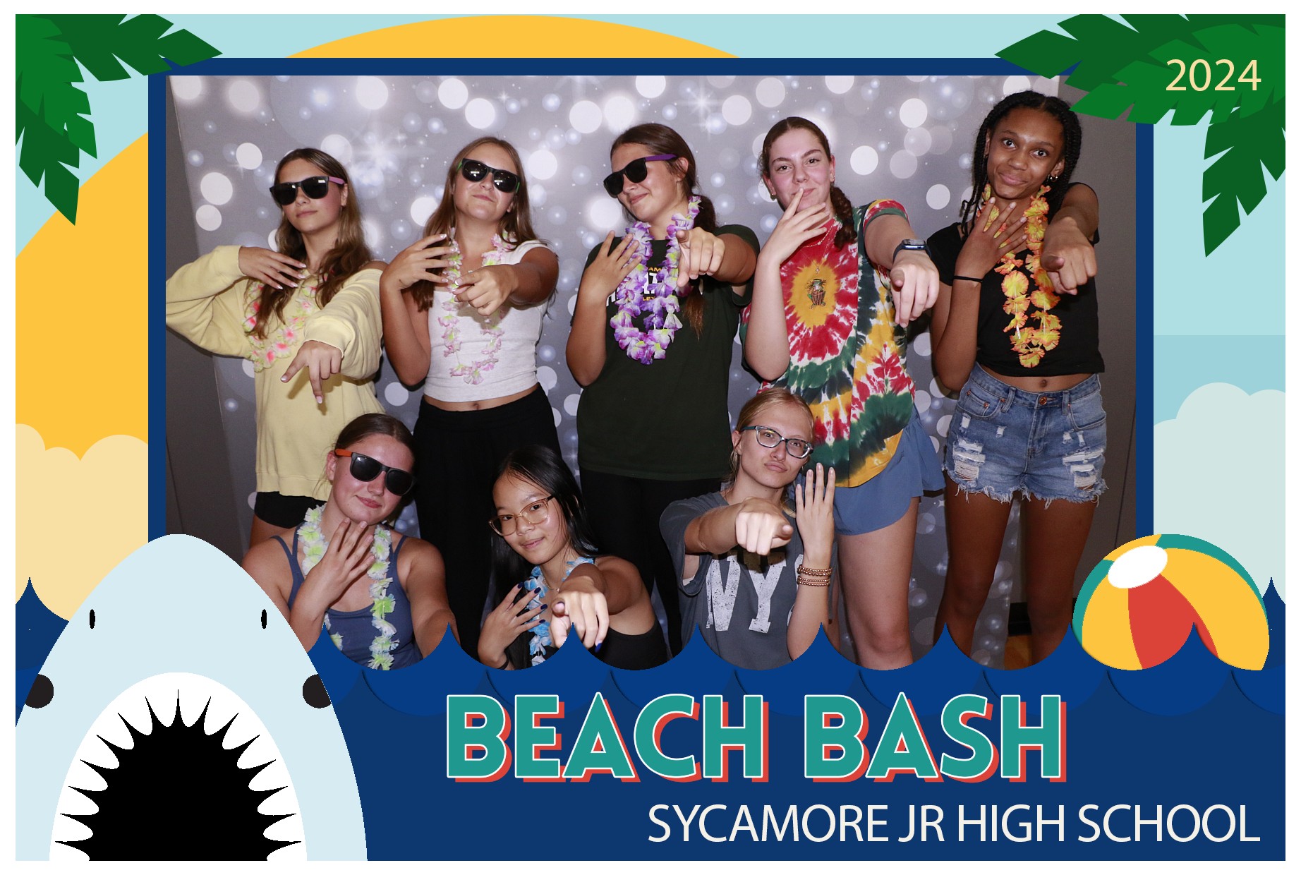 Sycamore Beach Bash | View more photos from the event at gallery.photoboothcincy.com/u/PhotoBoothCincy/Sycamore-Beach-Bash