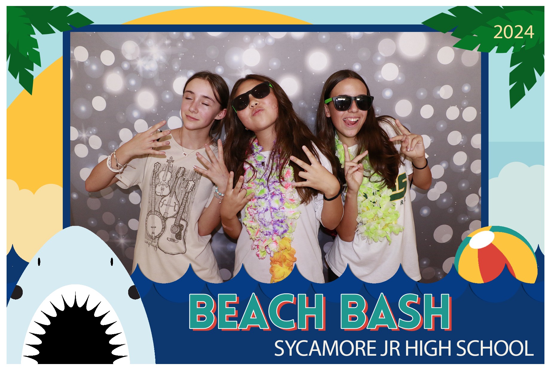 Sycamore Beach Bash | View more photos from the event at gallery.photoboothcincy.com/u/PhotoBoothCincy/Sycamore-Beach-Bash