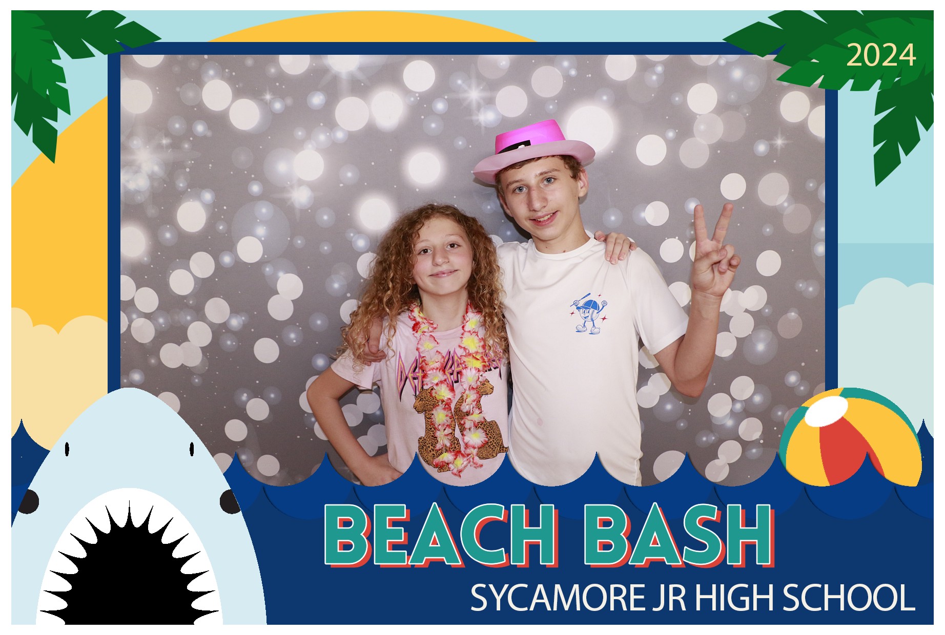 Sycamore Beach Bash | View more photos from the event at gallery.photoboothcincy.com/u/PhotoBoothCincy/Sycamore-Beach-Bash