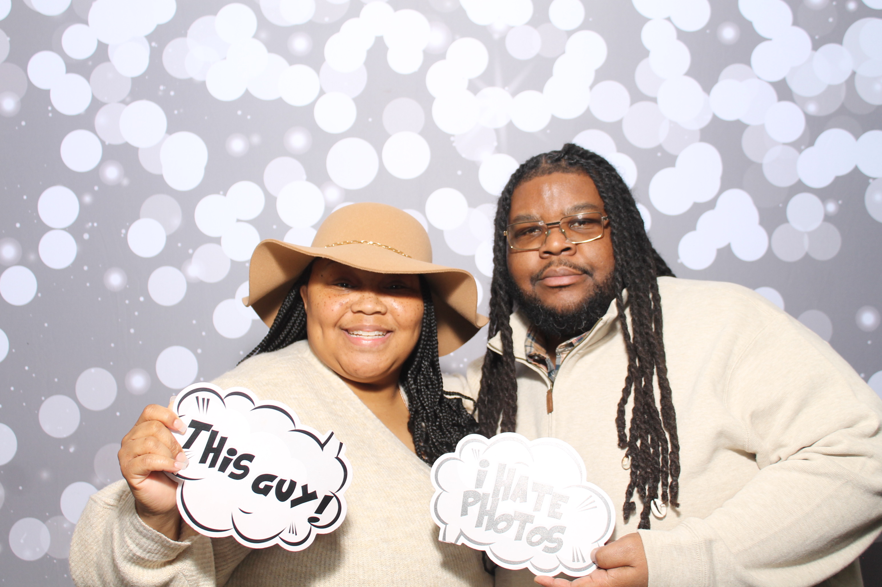 Taija & Dashaun | View more photos from the event at gallery.photoboothcincy.com/u/PhotoBoothCincy/Taija-Dashaun