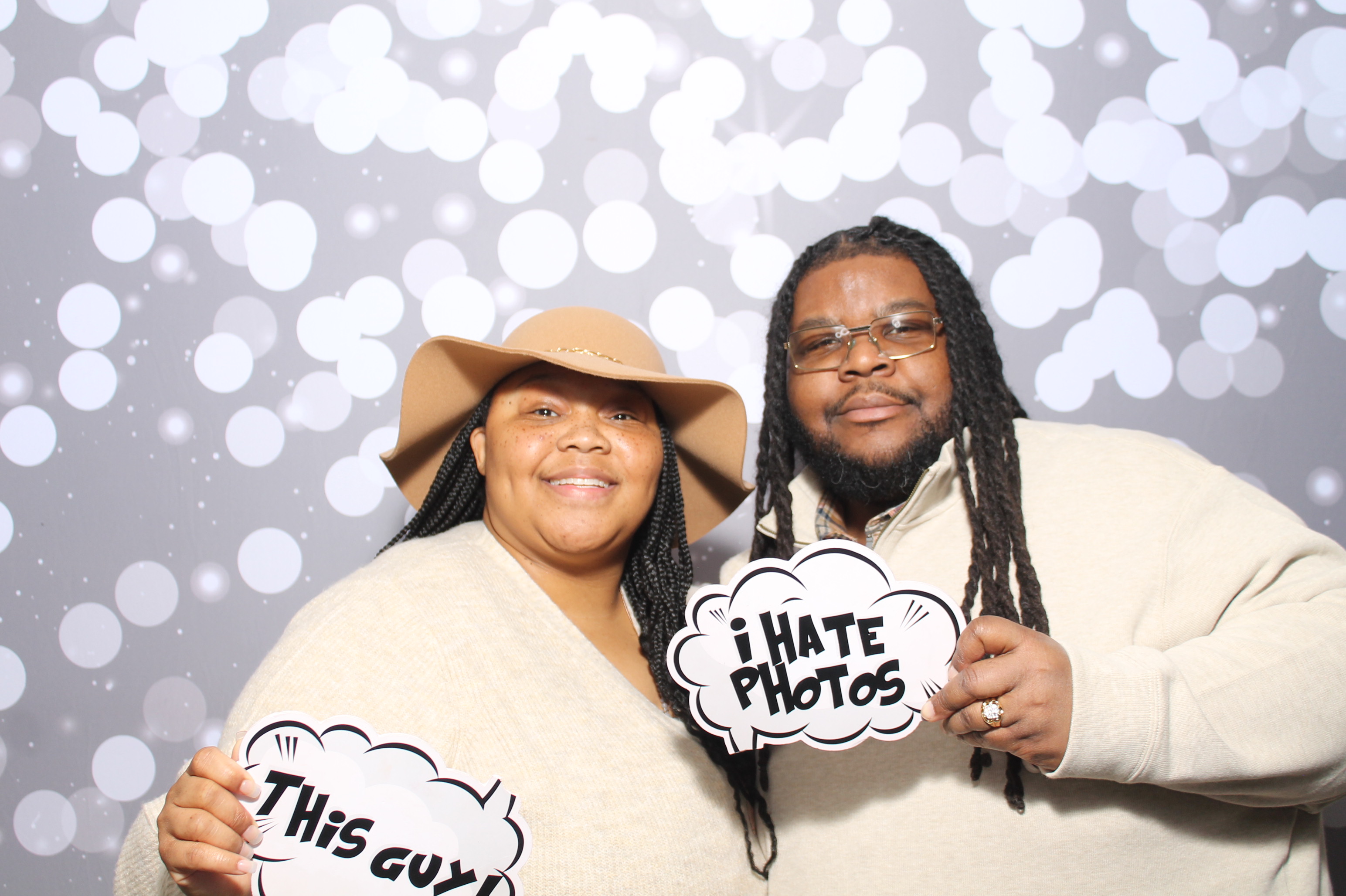 Taija & Dashaun | View more photos from the event at gallery.photoboothcincy.com/u/PhotoBoothCincy/Taija-Dashaun