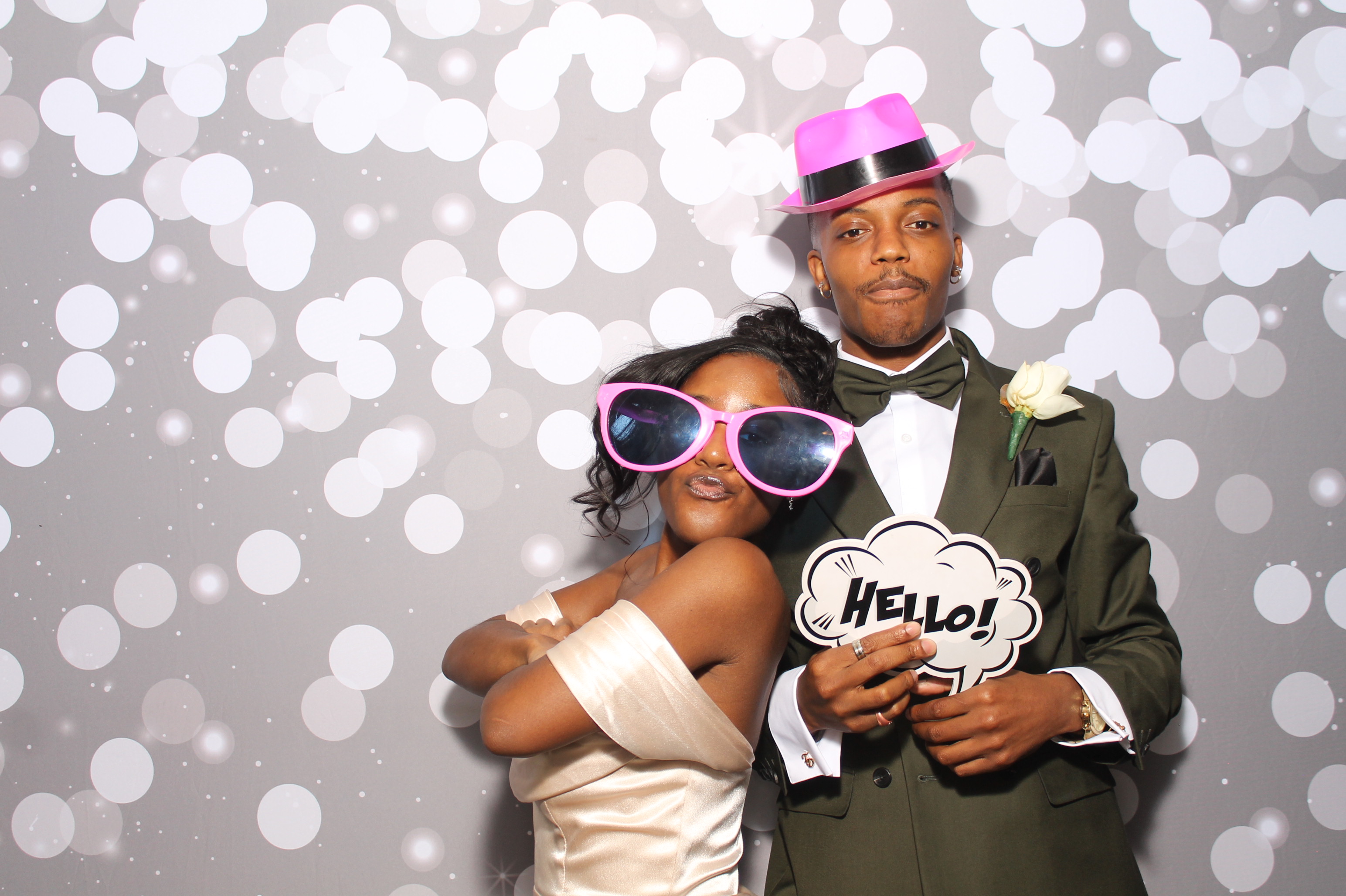 Taija & Dashaun | View more photos from the event at gallery.photoboothcincy.com/u/PhotoBoothCincy/Taija-Dashaun