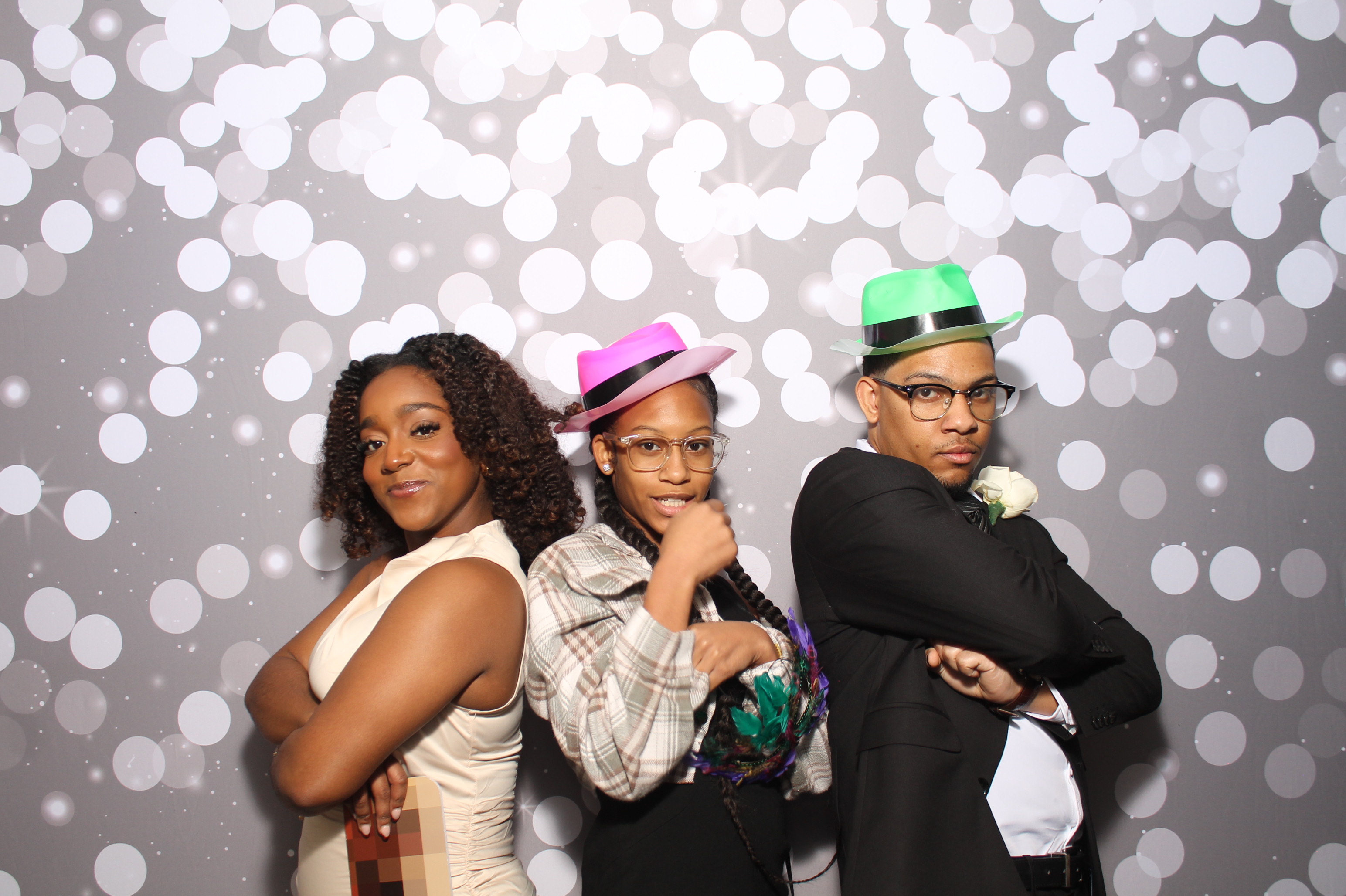 Taija & Dashaun | View more photos from the event at gallery.photoboothcincy.com/u/PhotoBoothCincy/Taija-Dashaun