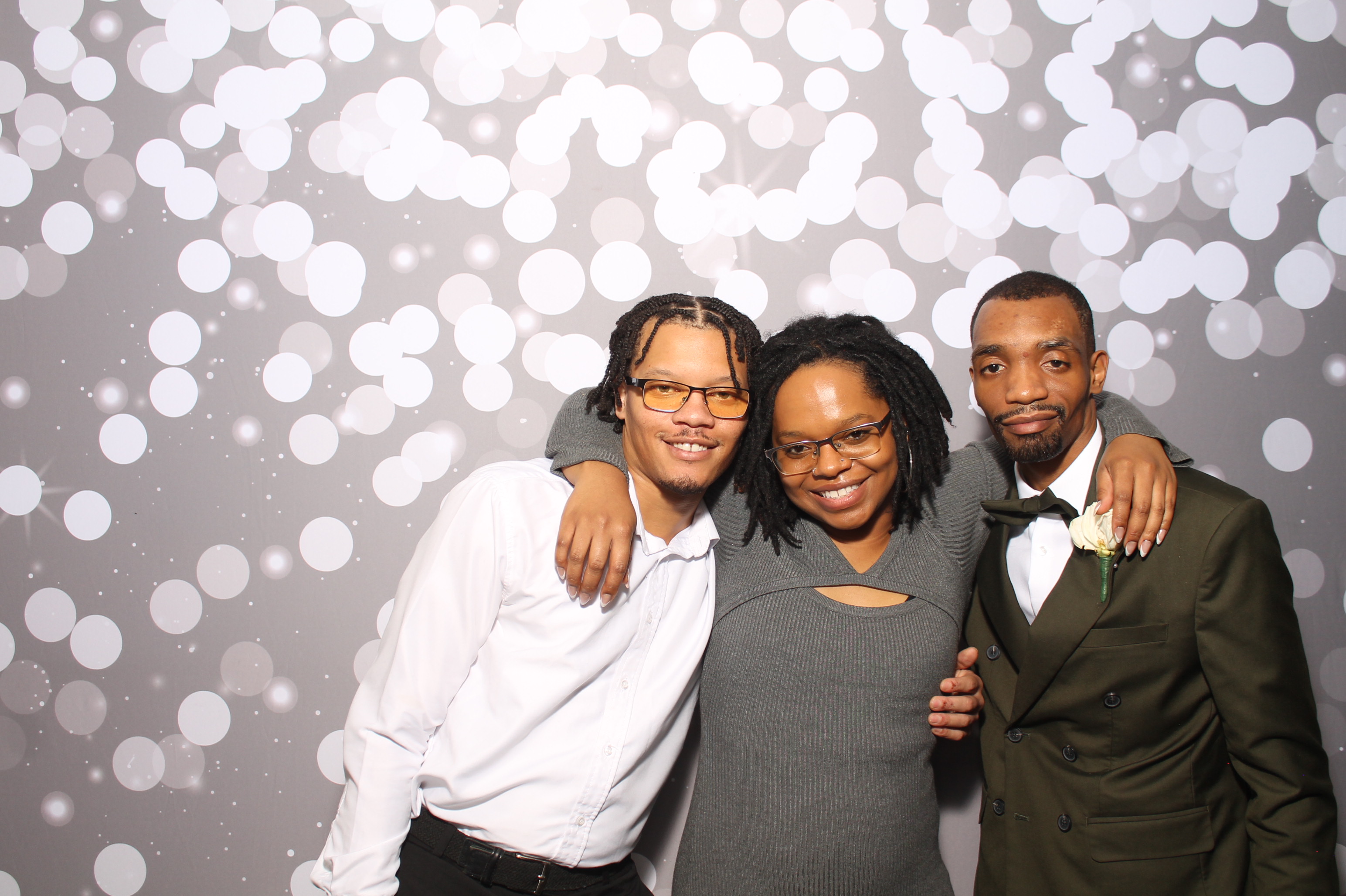 Taija & Dashaun | View more photos from the event at gallery.photoboothcincy.com/u/PhotoBoothCincy/Taija-Dashaun