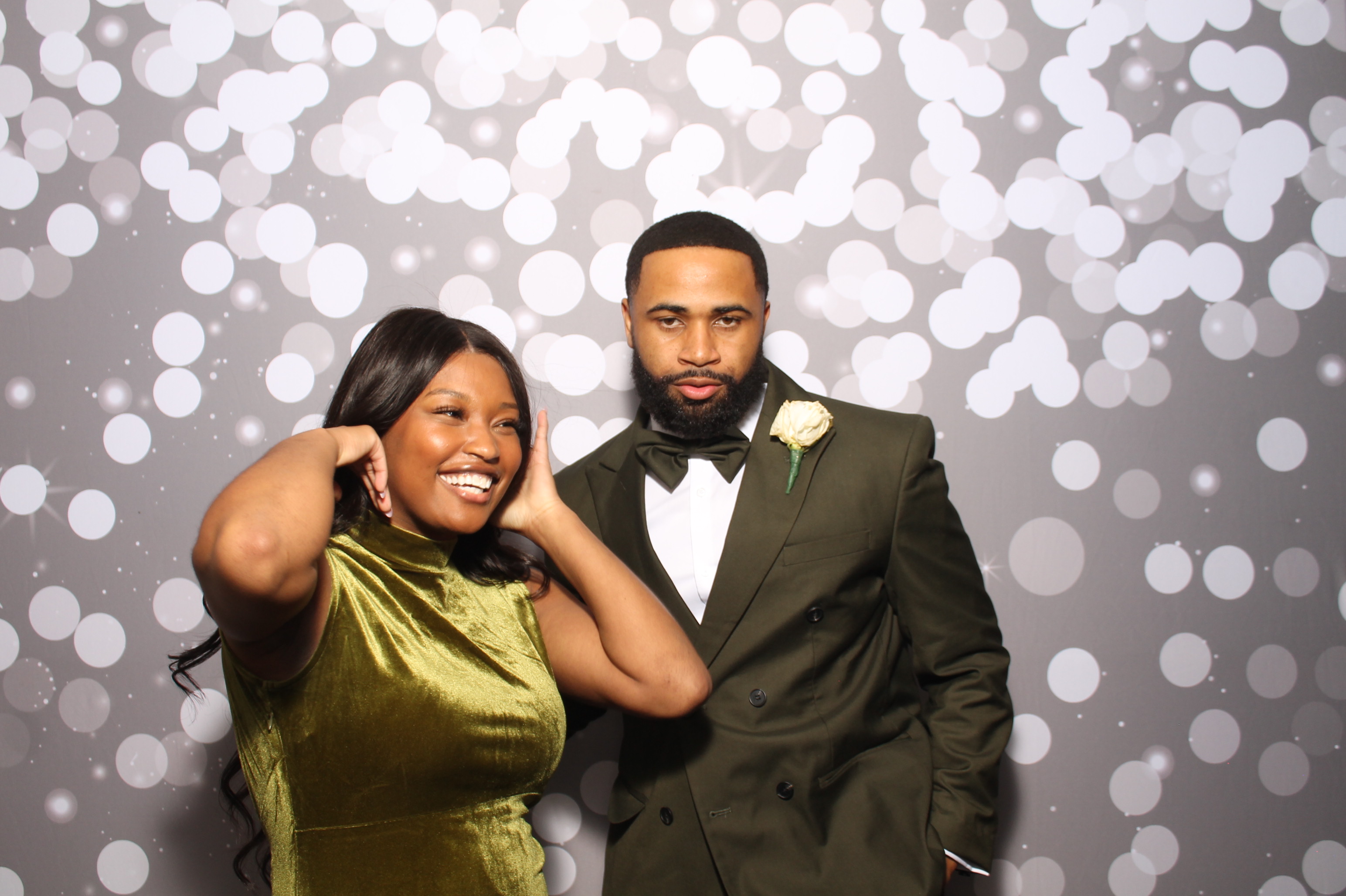 Taija & Dashaun | View more photos from the event at gallery.photoboothcincy.com/u/PhotoBoothCincy/Taija-Dashaun