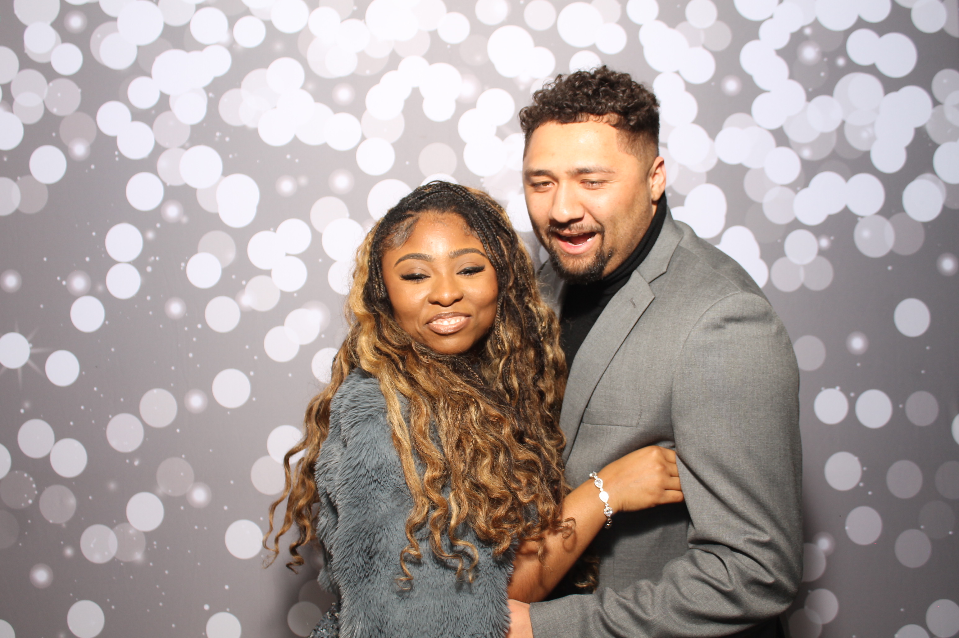Taija & Dashaun | View more photos from the event at gallery.photoboothcincy.com/u/PhotoBoothCincy/Taija-Dashaun