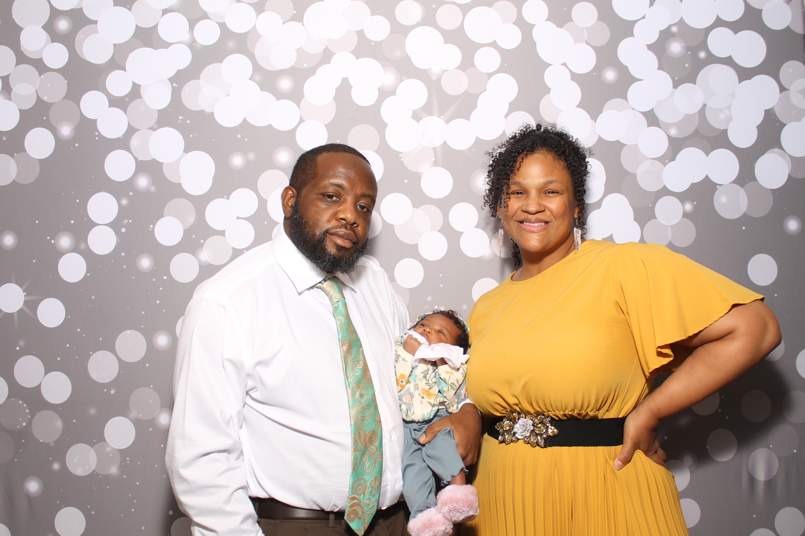 Taija & Dashaun | View more photos from the event at gallery.photoboothcincy.com/u/PhotoBoothCincy/Taija-Dashaun