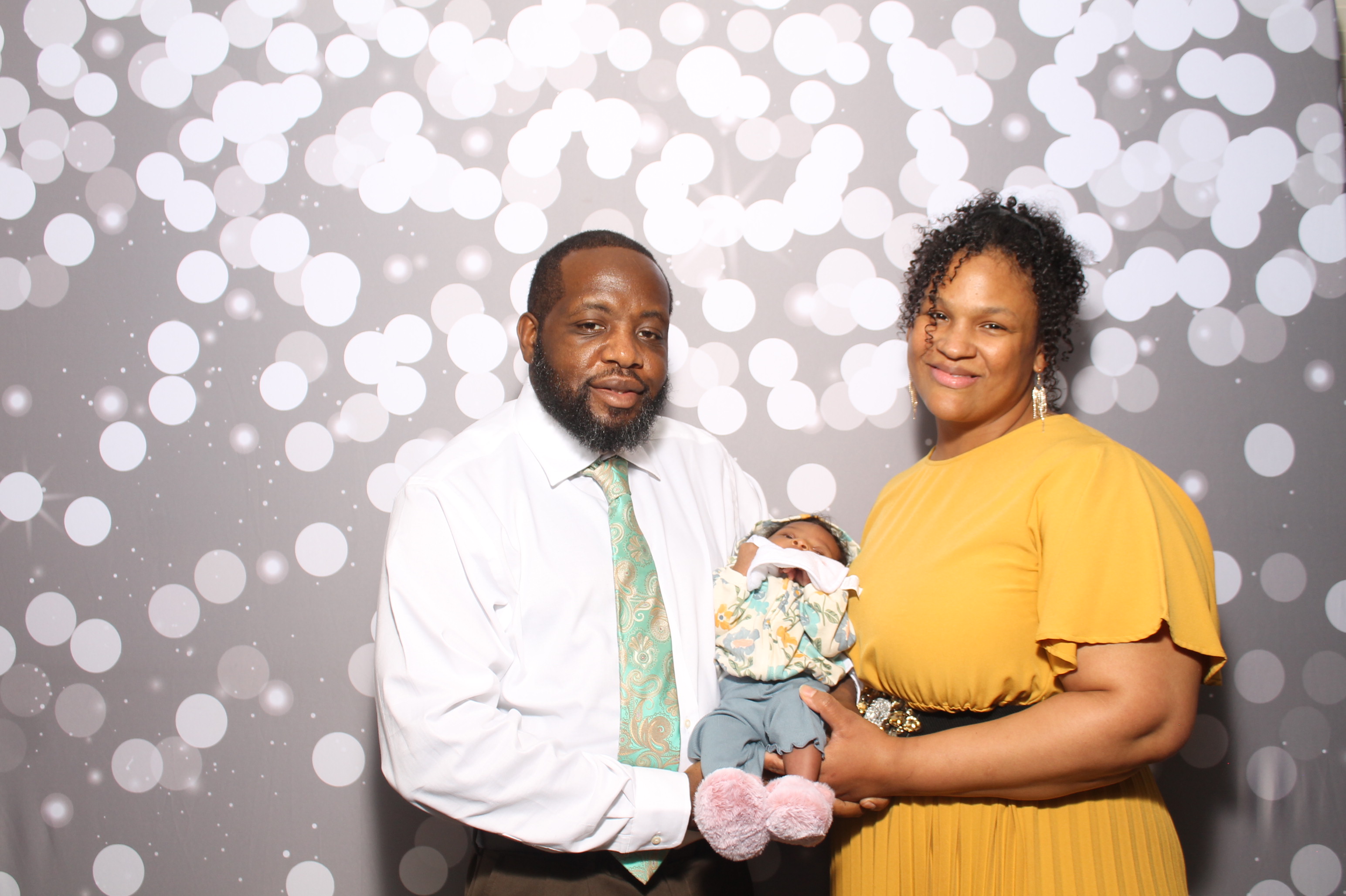 Taija & Dashaun | View more photos from the event at gallery.photoboothcincy.com/u/PhotoBoothCincy/Taija-Dashaun