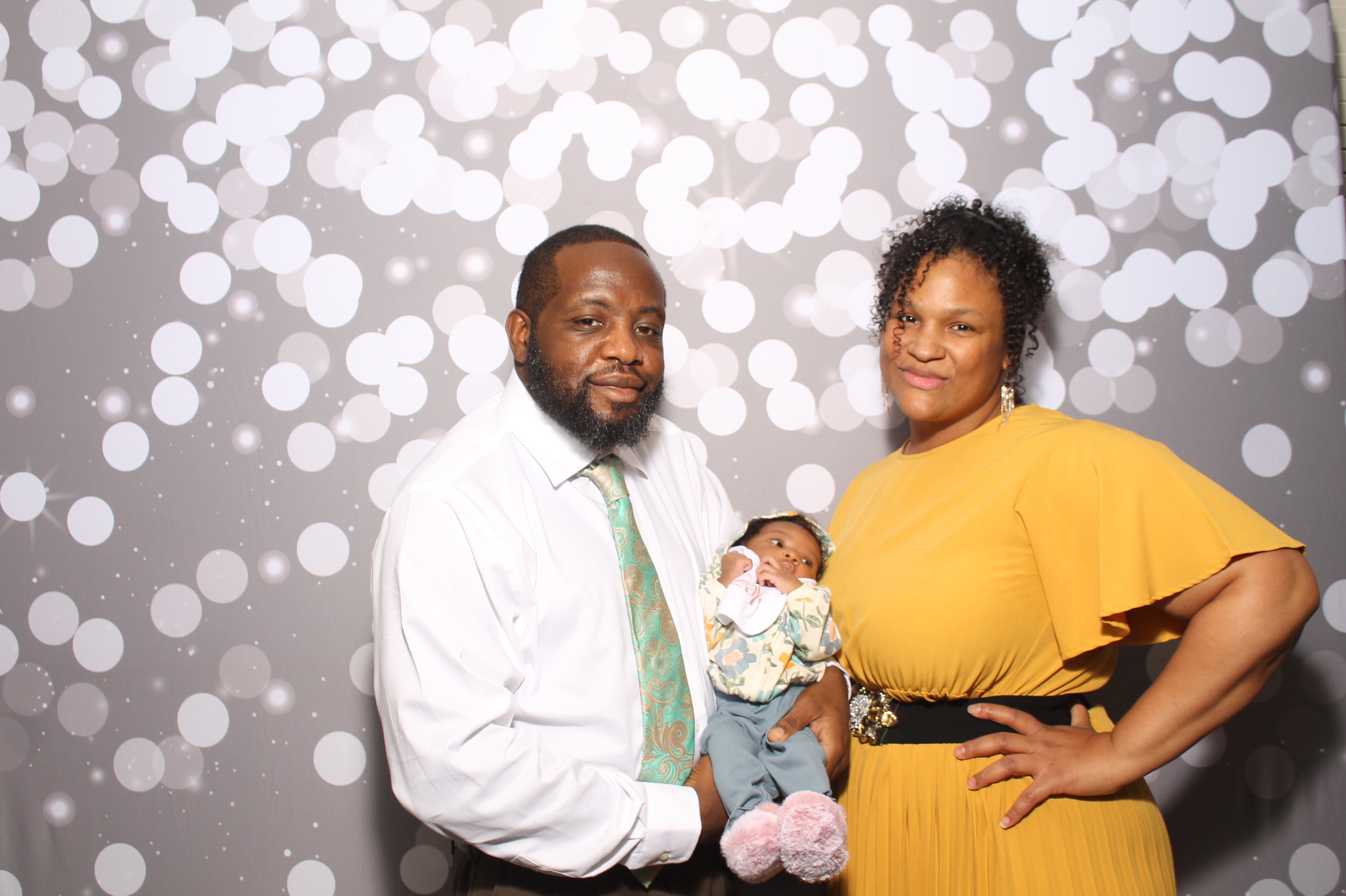 Taija & Dashaun | View more photos from the event at gallery.photoboothcincy.com/u/PhotoBoothCincy/Taija-Dashaun