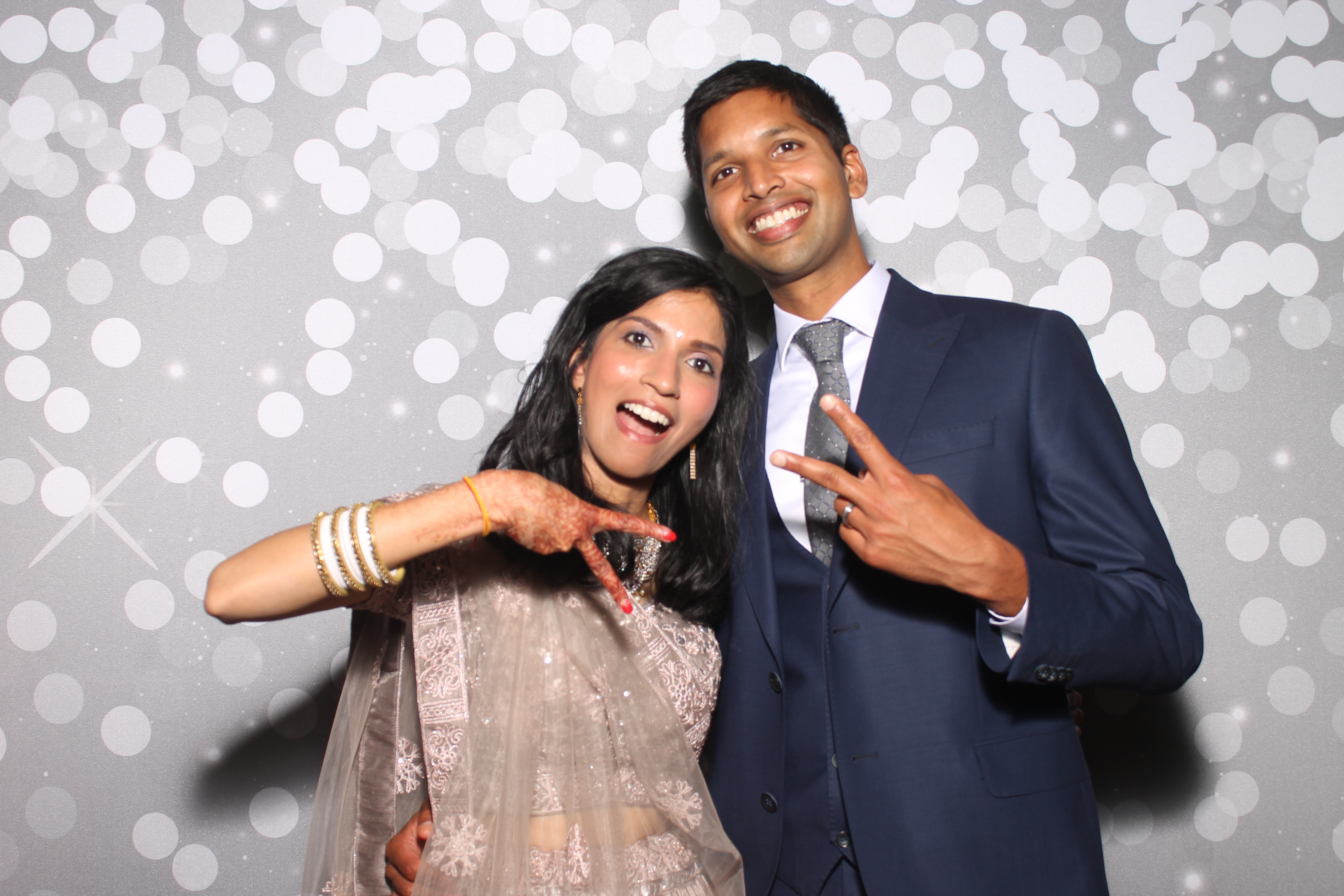 Tara & Sri  | View more photos from the event at gallery.photoboothcincy.com/u/PhotoBoothCincy/Tara-Sri
