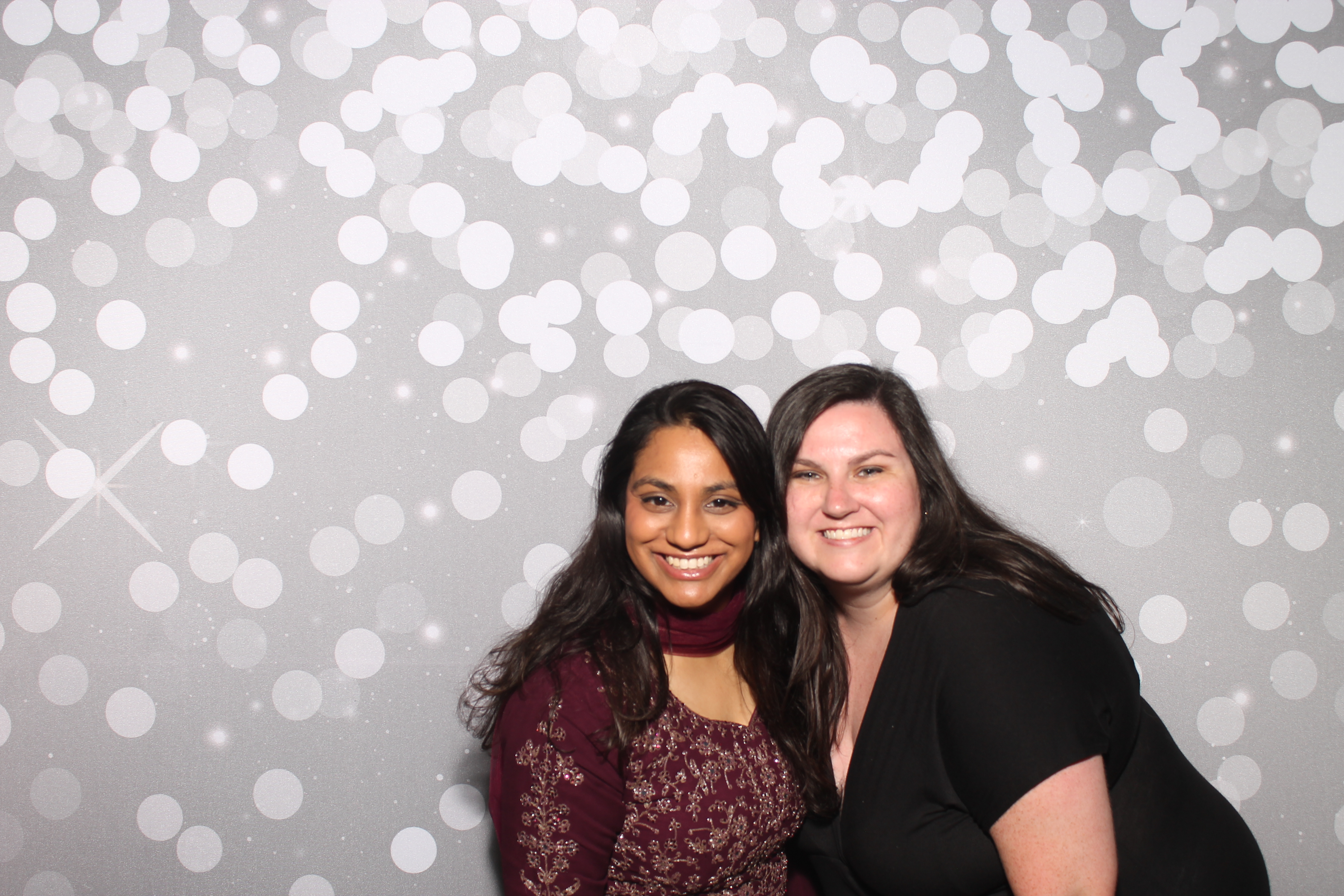 Tara & Sri  | View more photos from the event at gallery.photoboothcincy.com/u/PhotoBoothCincy/Tara-Sri