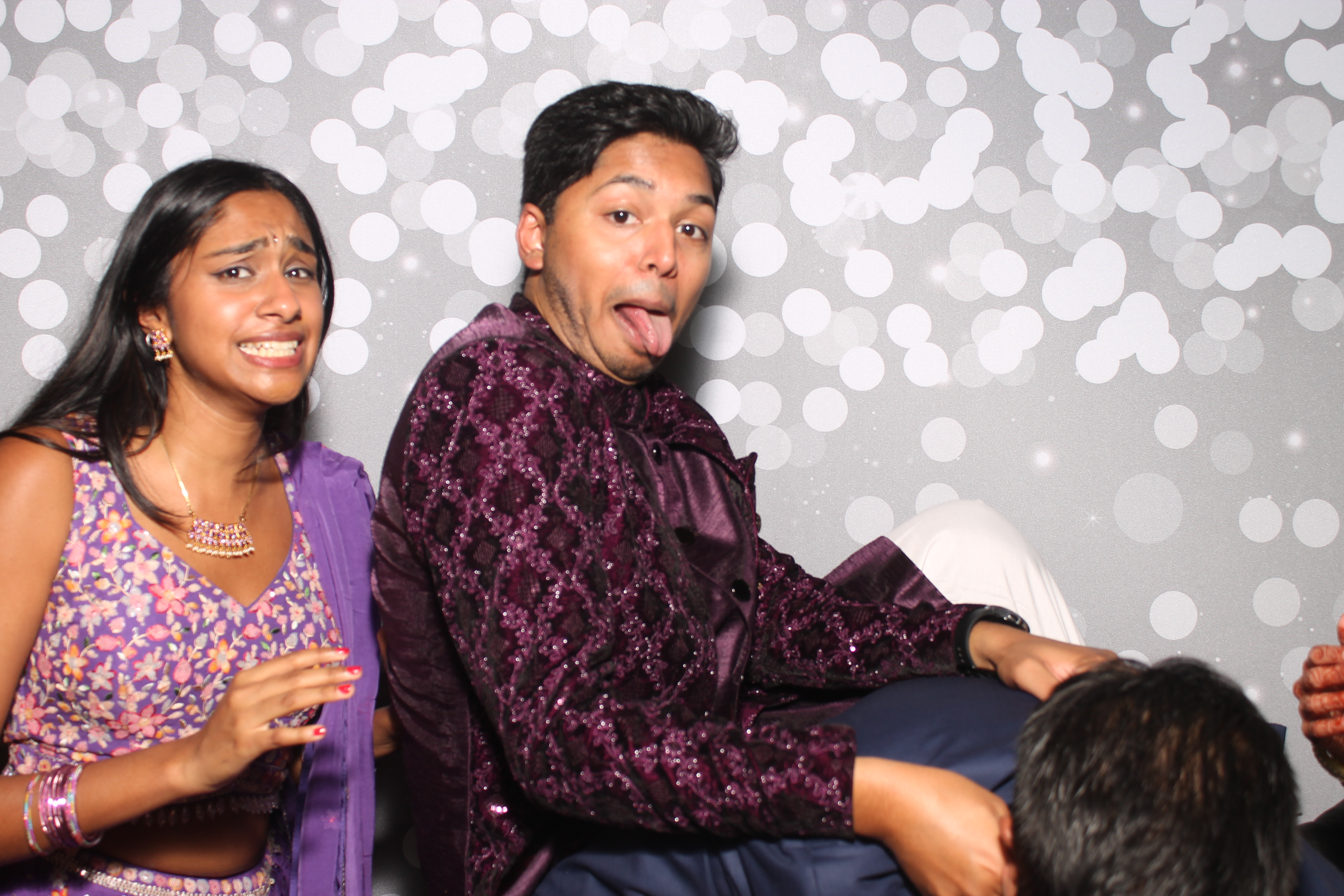 Tara & Sri  | View more photos from the event at gallery.photoboothcincy.com/u/PhotoBoothCincy/Tara-Sri