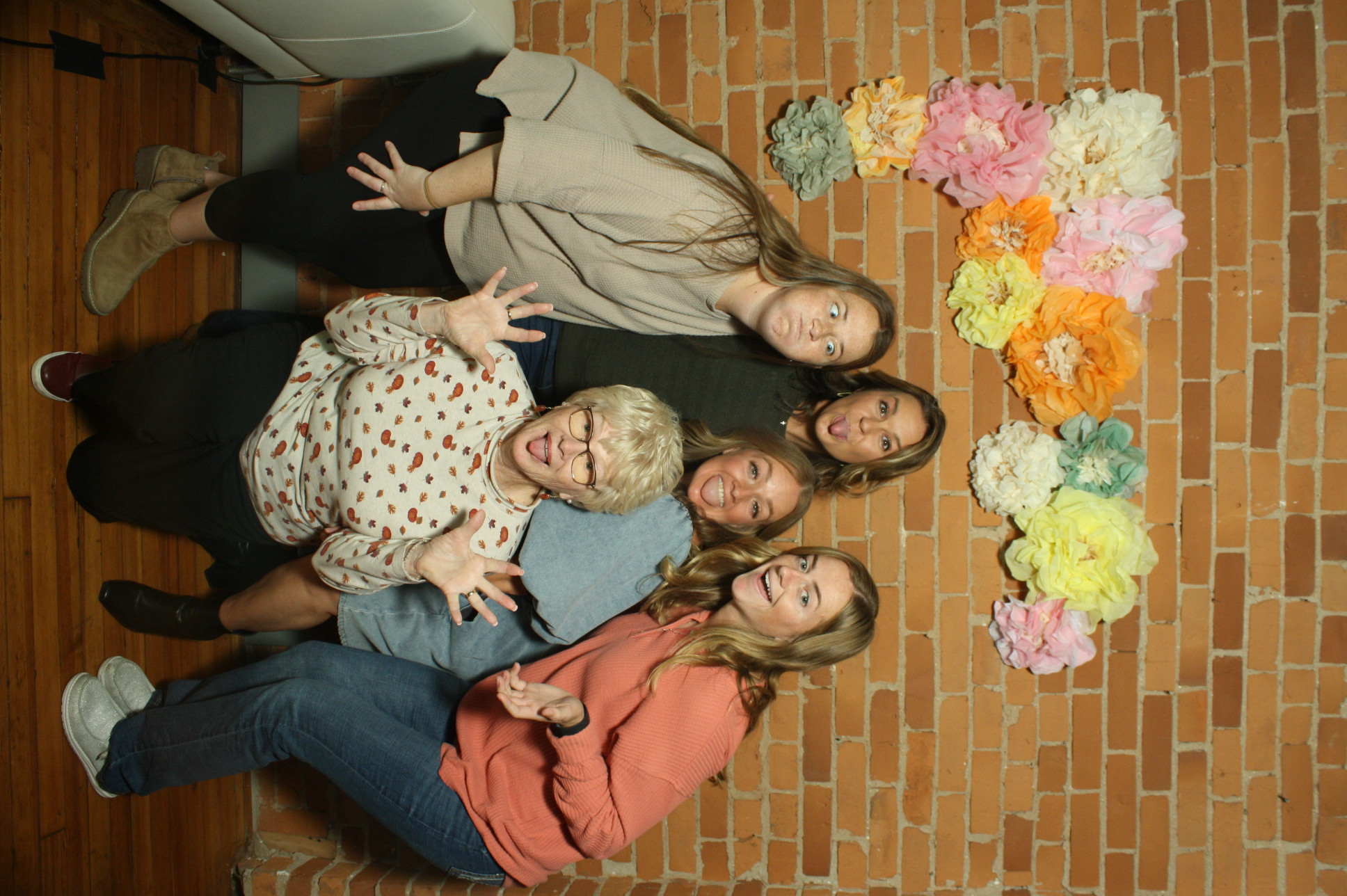 Taylor's 30th Birthday   | View more photos from the event at gallery.photoboothcincy.com/u/PhotoBoothCincy/Taylors-30th-Birthday
