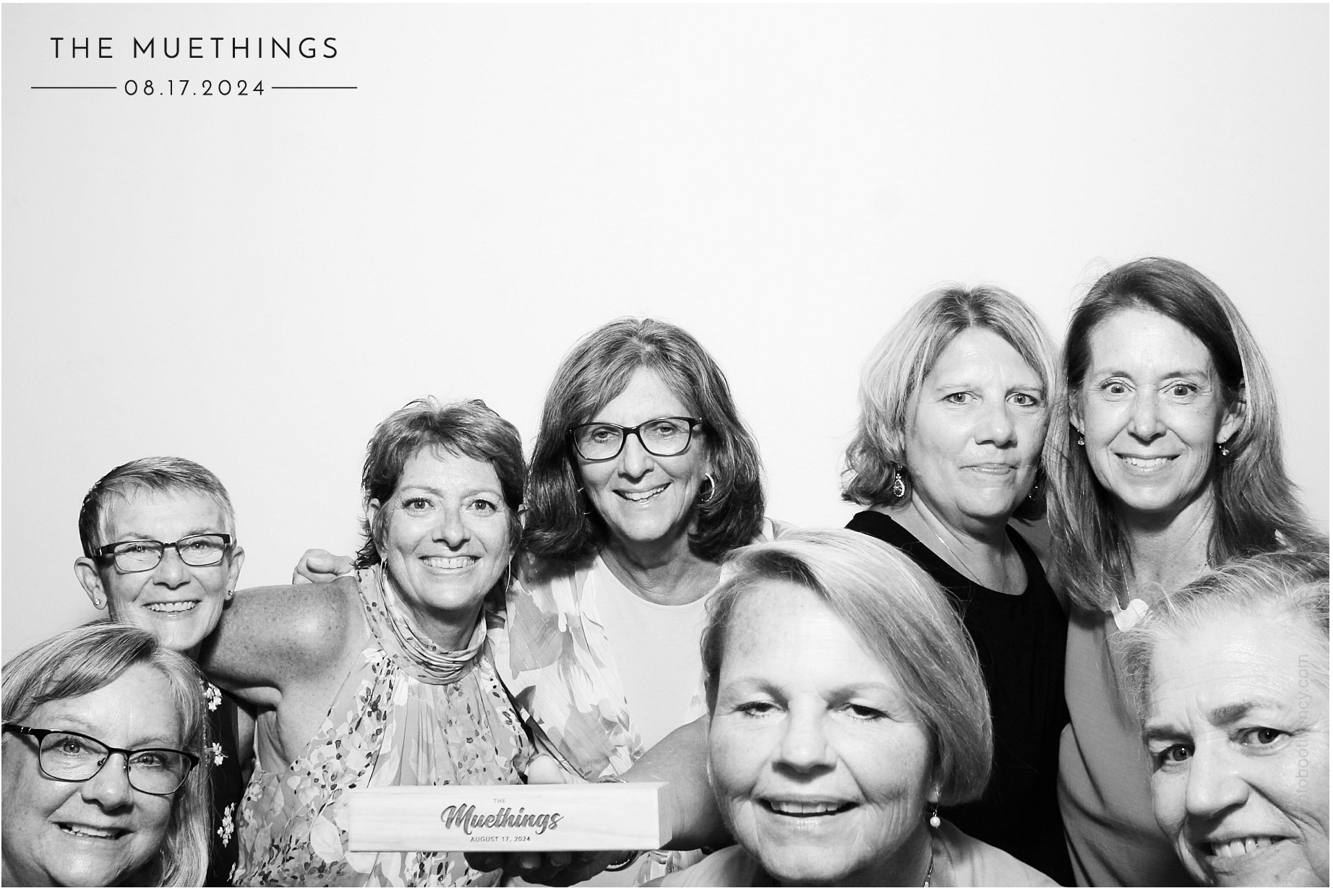 Telles Wedding | View more photos from the event at gallery.photoboothcincy.com/u/PhotoBoothCincy/Telles-Wedding