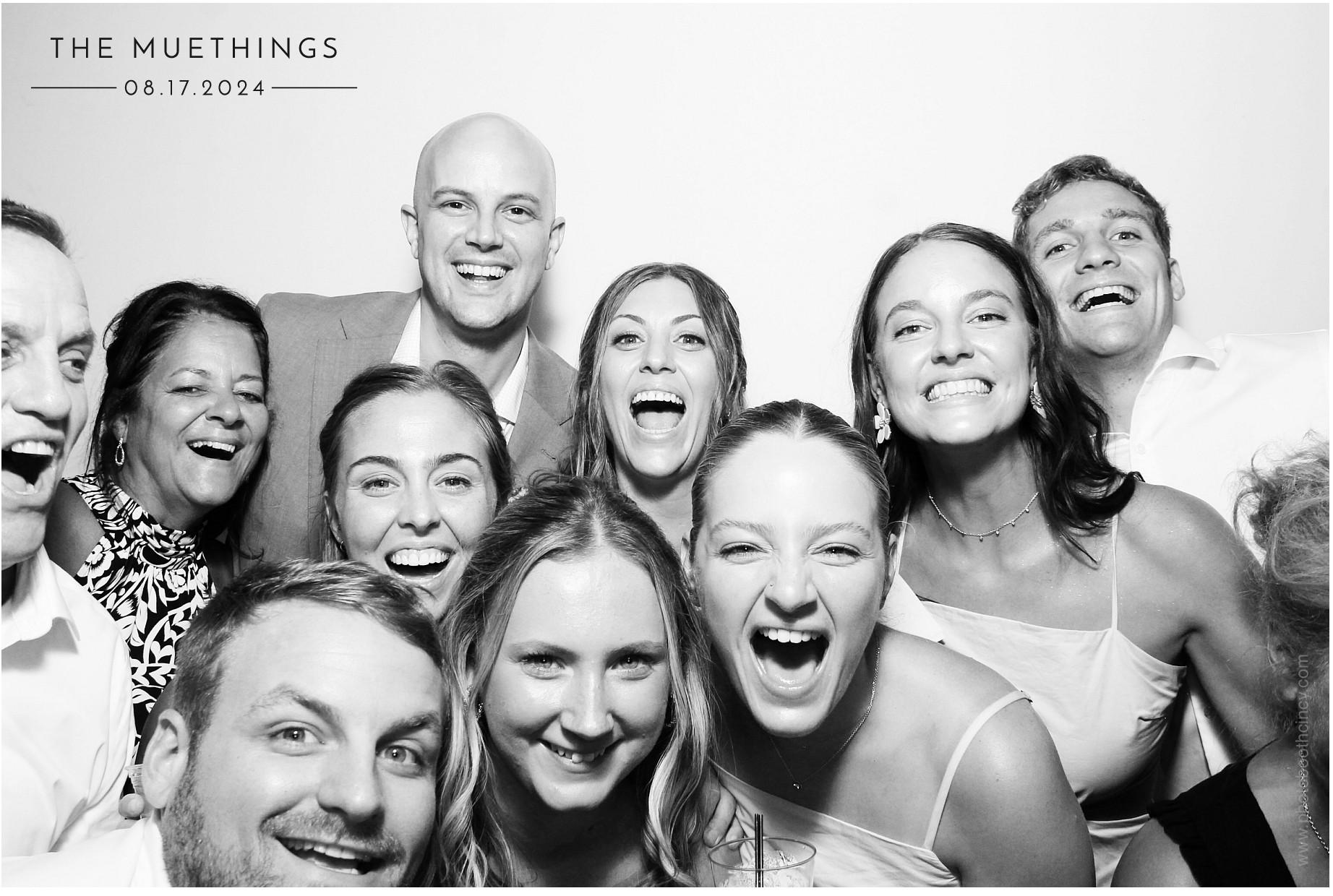 Telles Wedding | View more photos from the event at gallery.photoboothcincy.com/u/PhotoBoothCincy/Telles-Wedding