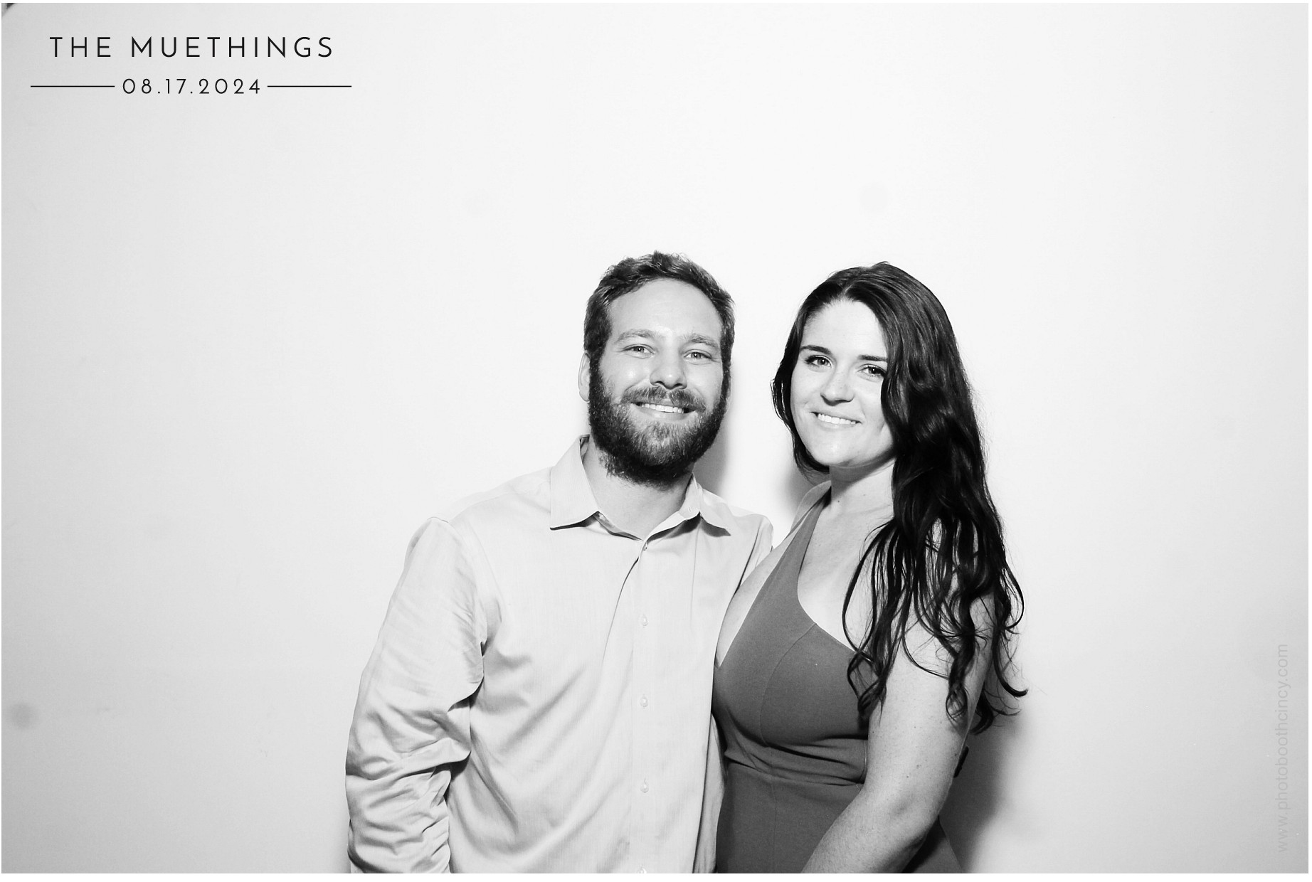 Telles Wedding | View more photos from the event at gallery.photoboothcincy.com/u/PhotoBoothCincy/Telles-Wedding