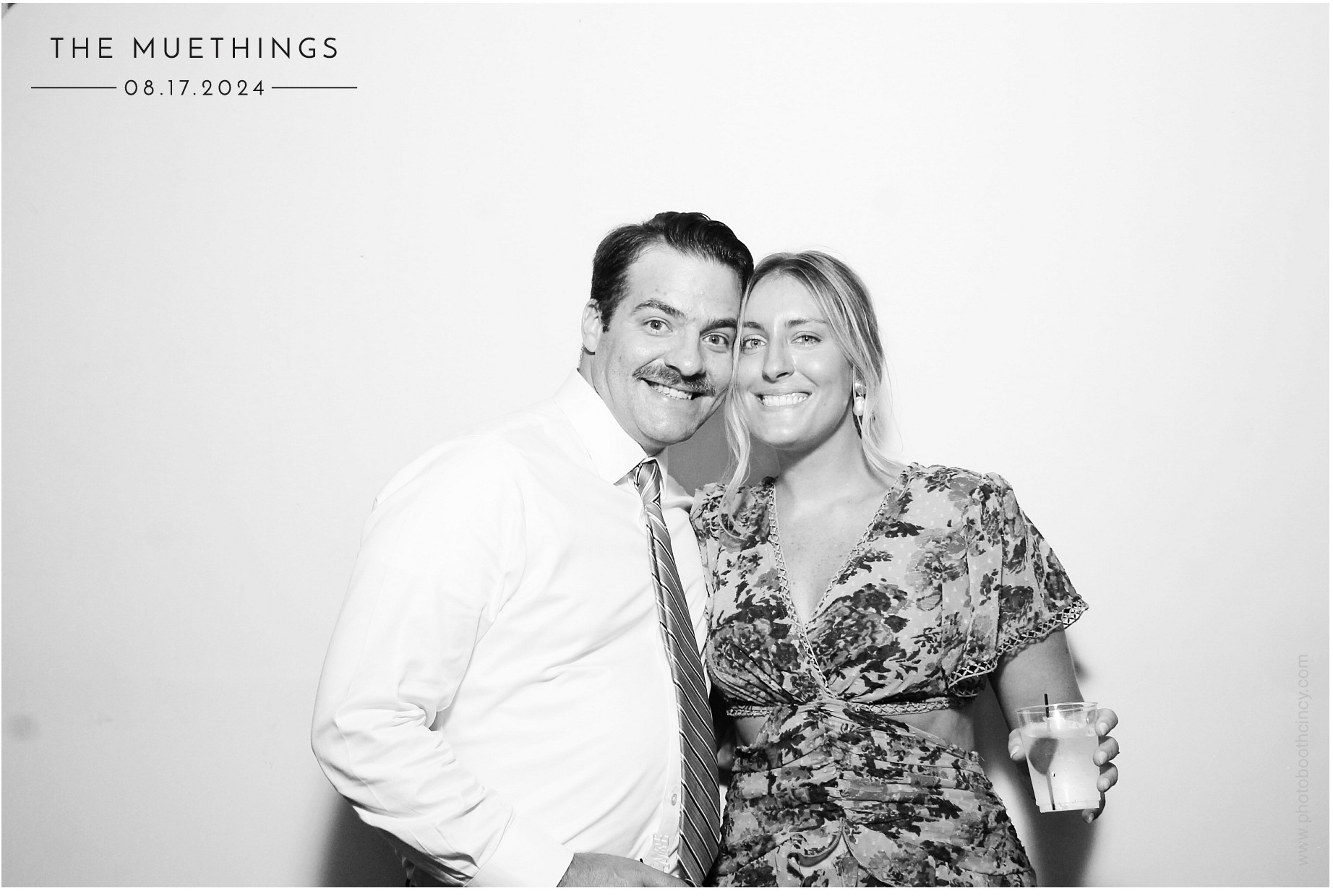 Telles Wedding | View more photos from the event at gallery.photoboothcincy.com/u/PhotoBoothCincy/Telles-Wedding
