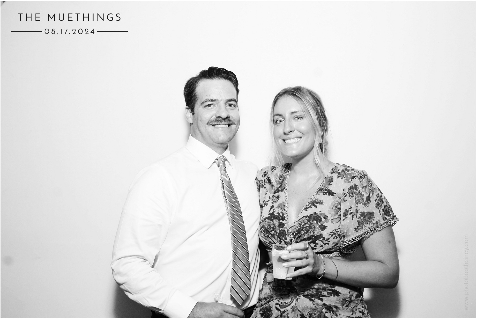 Telles Wedding | View more photos from the event at gallery.photoboothcincy.com/u/PhotoBoothCincy/Telles-Wedding