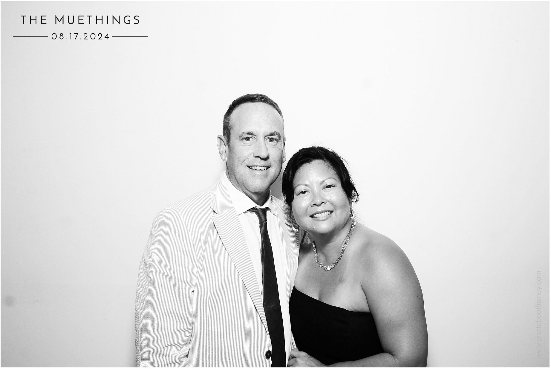 Telles Wedding | View more photos from the event at gallery.photoboothcincy.com/u/PhotoBoothCincy/Telles-Wedding