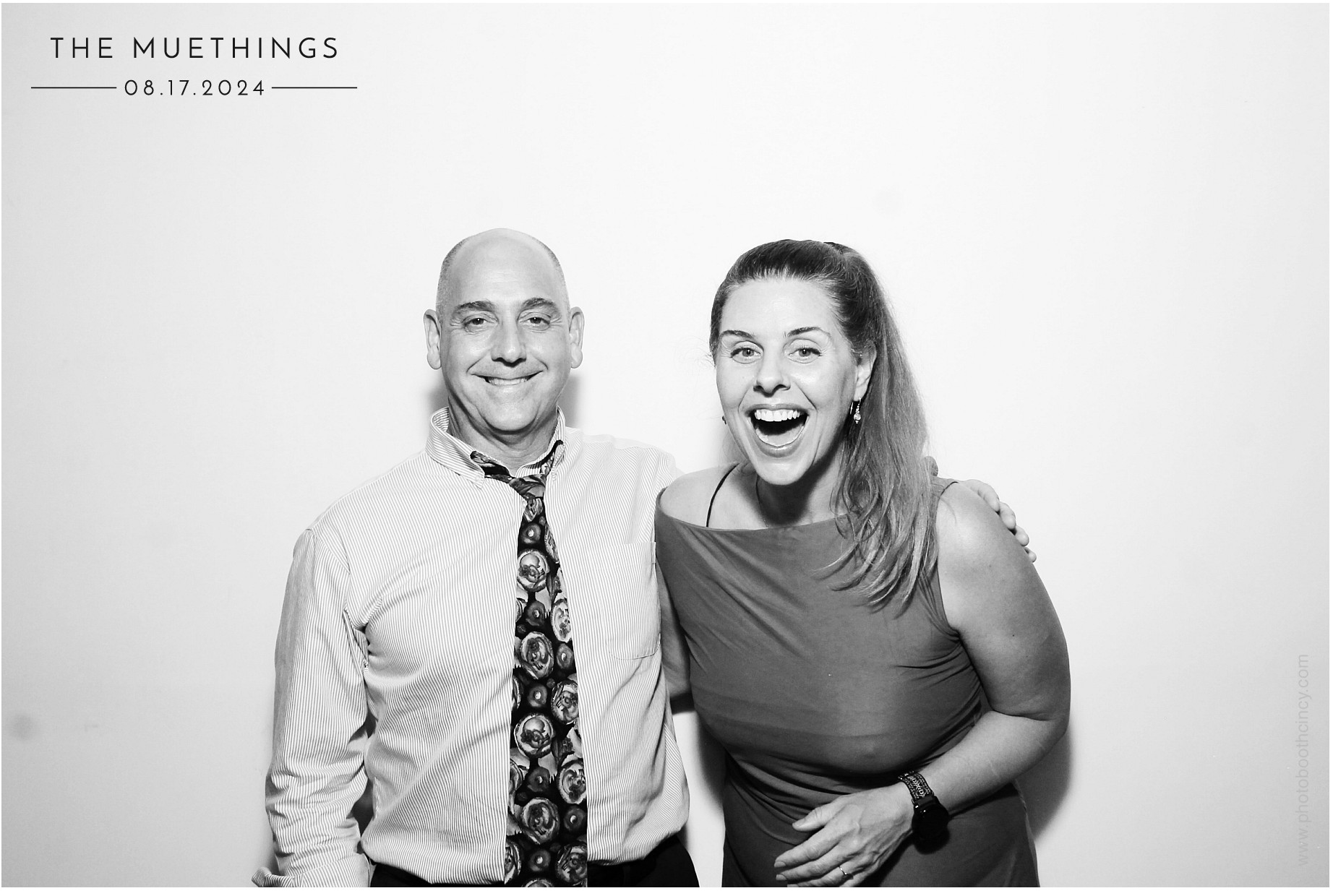 Telles Wedding | View more photos from the event at gallery.photoboothcincy.com/u/PhotoBoothCincy/Telles-Wedding