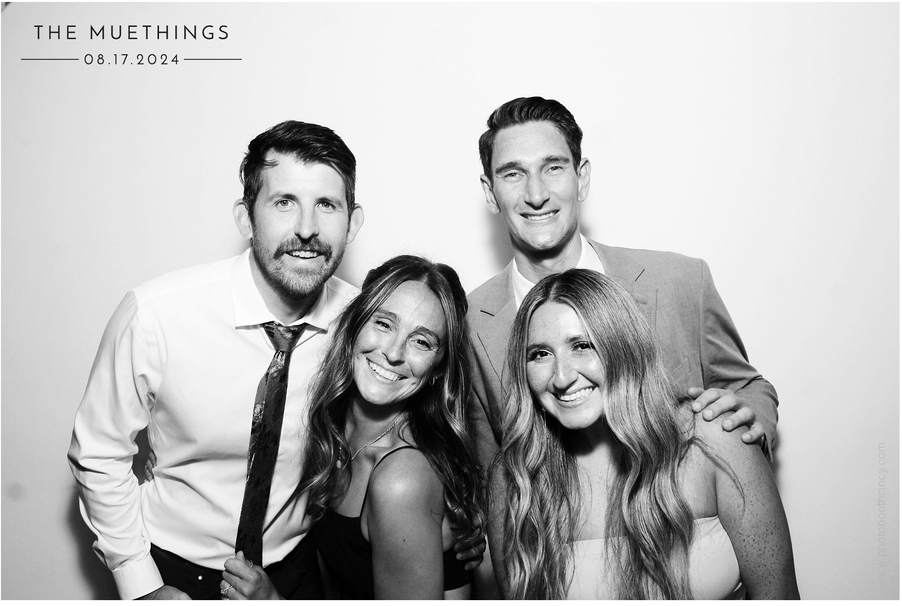 Telles Wedding | View more photos from the event at gallery.photoboothcincy.com/u/PhotoBoothCincy/Telles-Wedding