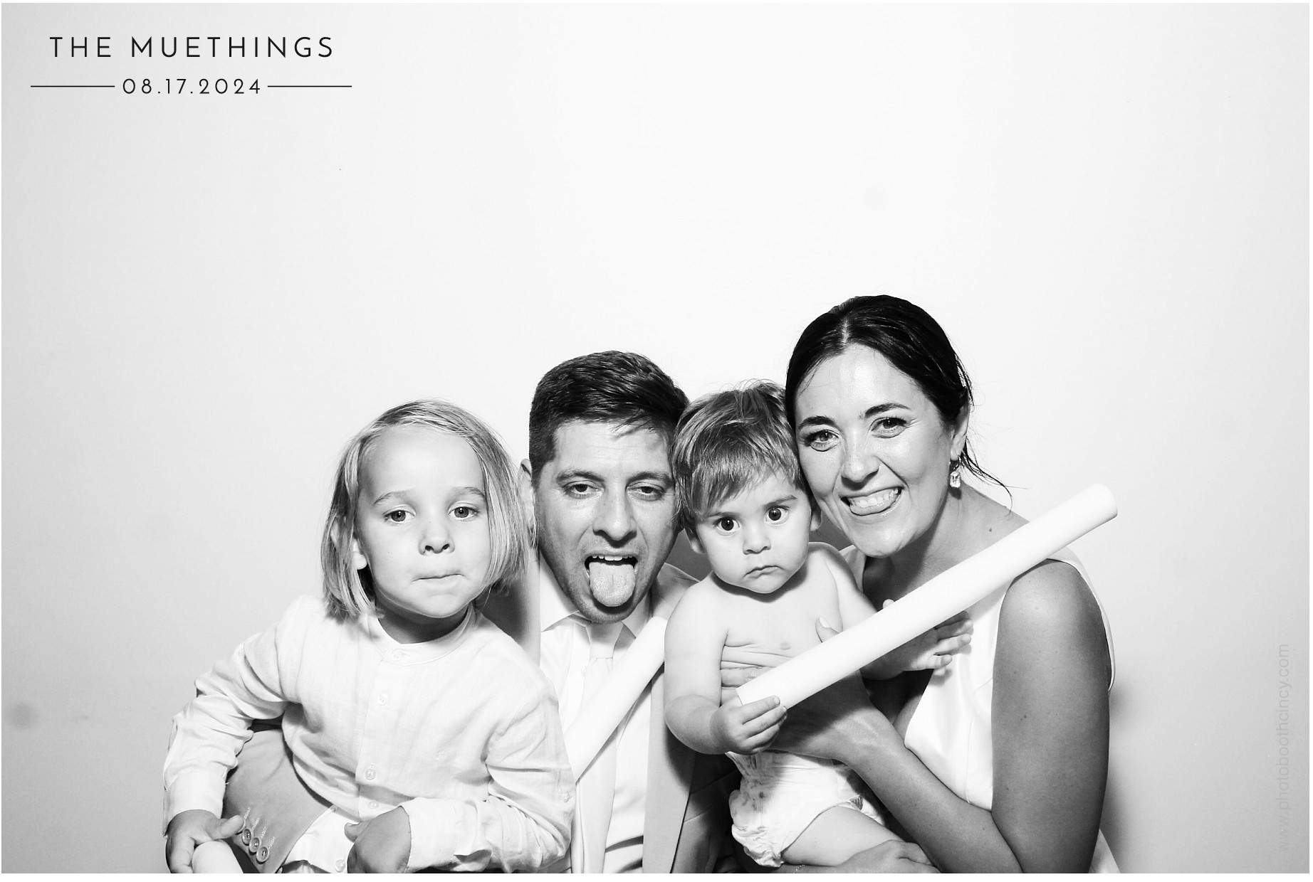 Telles Wedding | View more photos from the event at gallery.photoboothcincy.com/u/PhotoBoothCincy/Telles-Wedding
