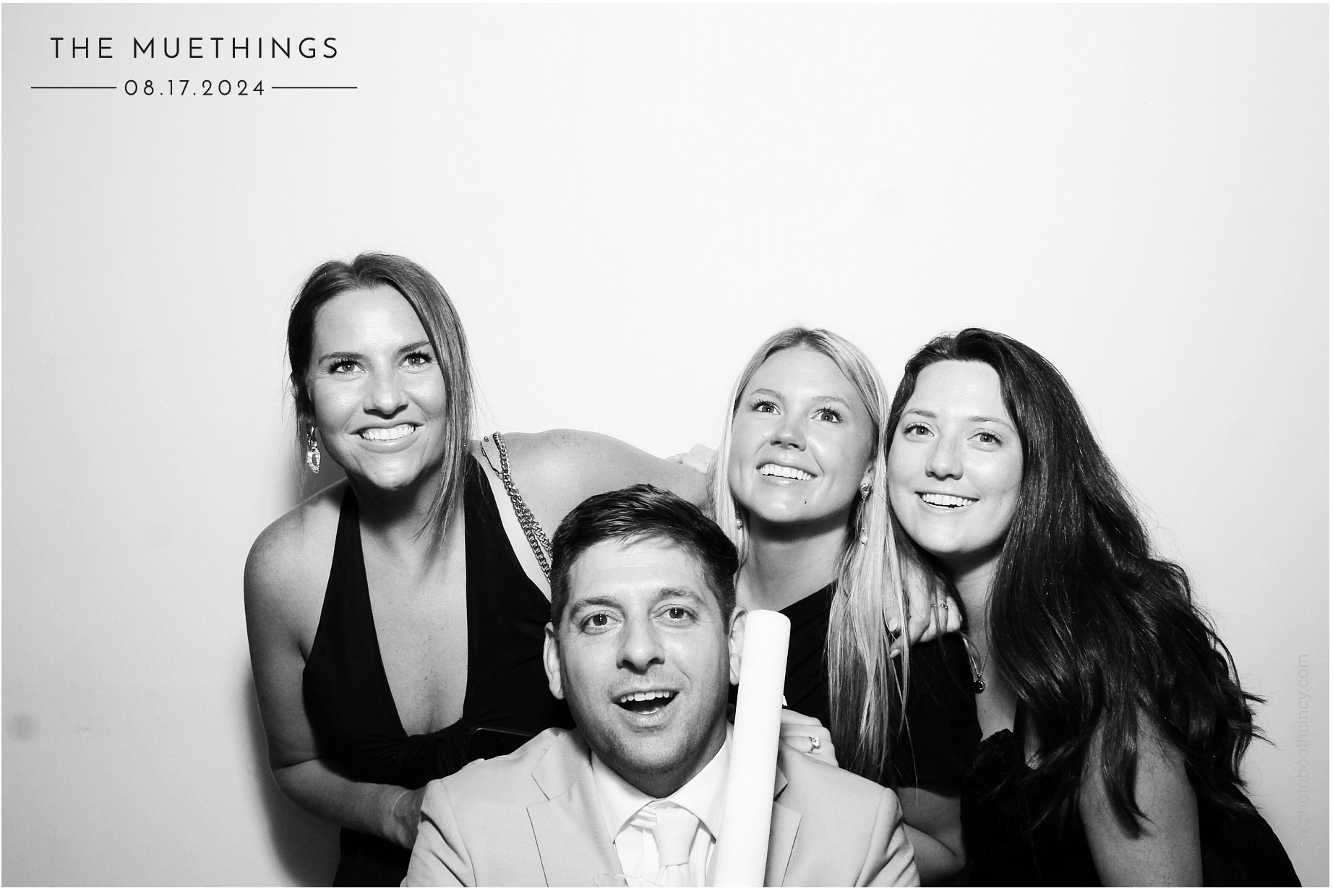 Telles Wedding | View more photos from the event at gallery.photoboothcincy.com/u/PhotoBoothCincy/Telles-Wedding