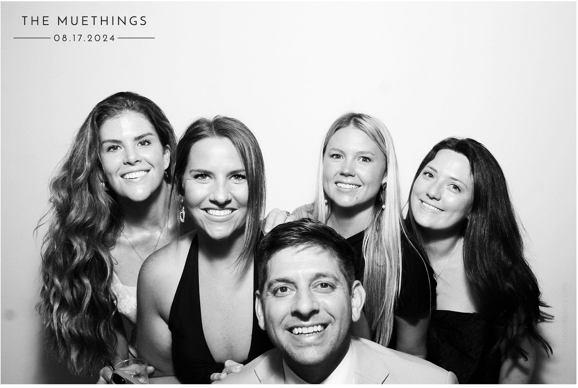 Telles Wedding | View more photos from the event at gallery.photoboothcincy.com/u/PhotoBoothCincy/Telles-Wedding