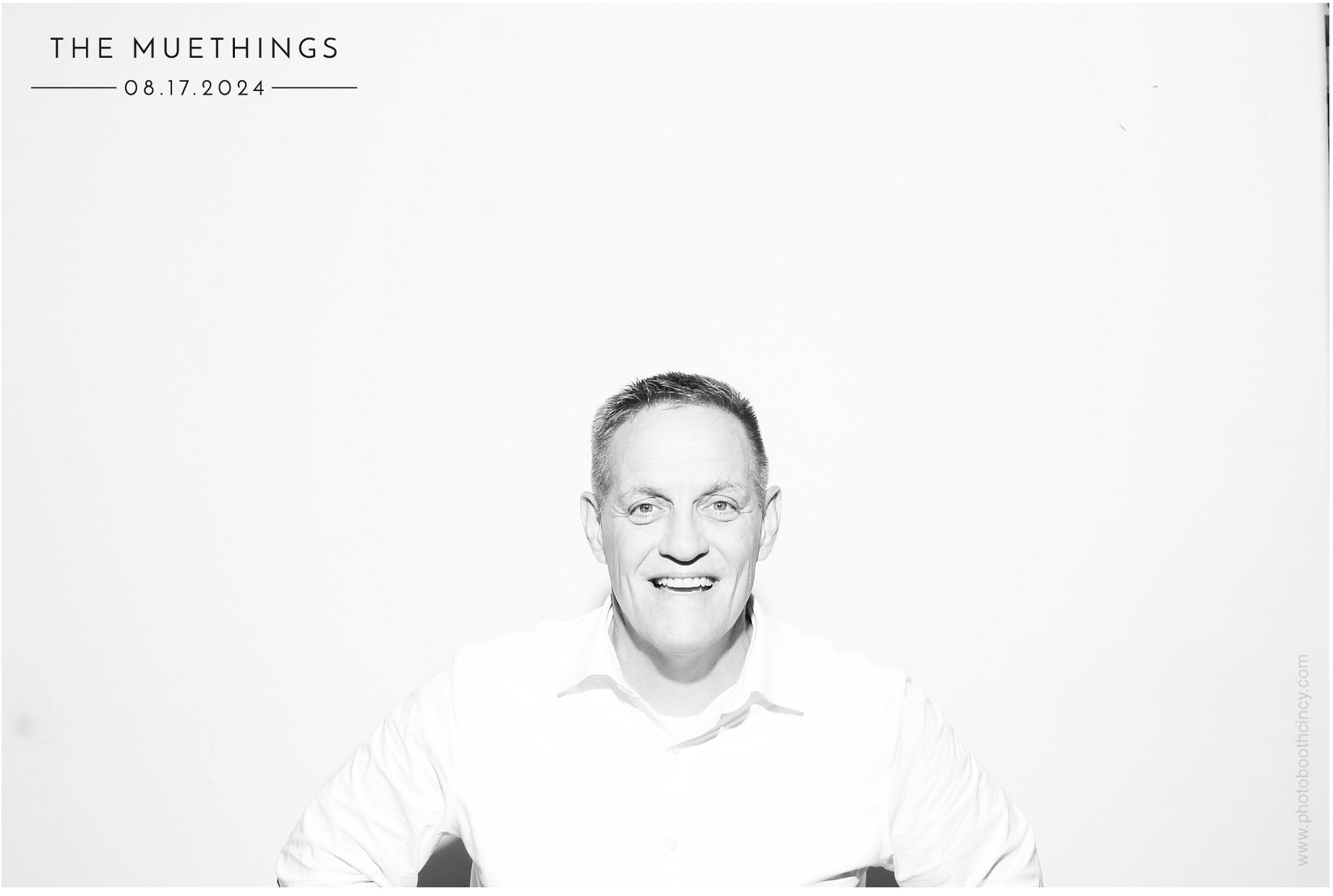 Telles Wedding | View more photos from the event at gallery.photoboothcincy.com/u/PhotoBoothCincy/Telles-Wedding