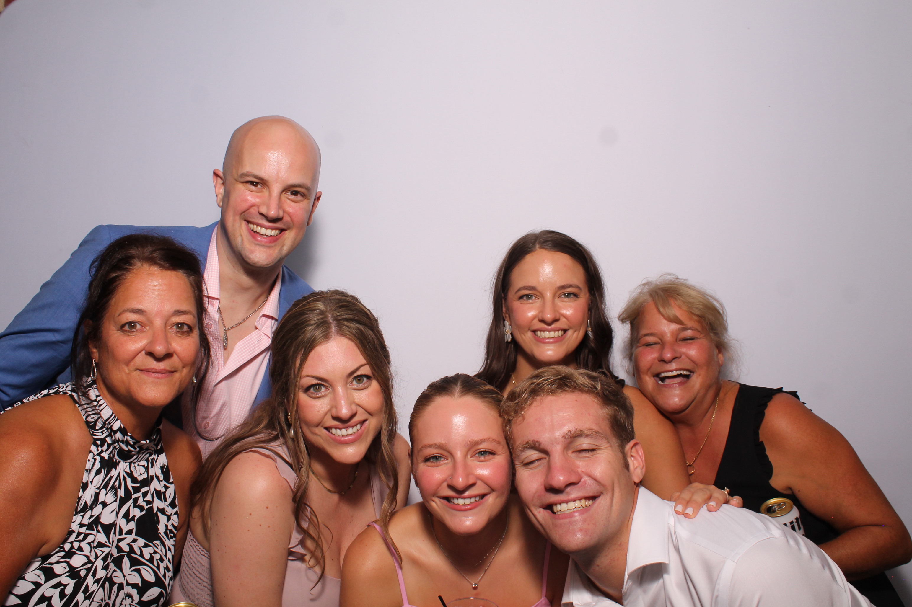 Telles Wedding | View more photos from the event at gallery.photoboothcincy.com/u/PhotoBoothCincy/Telles-Wedding