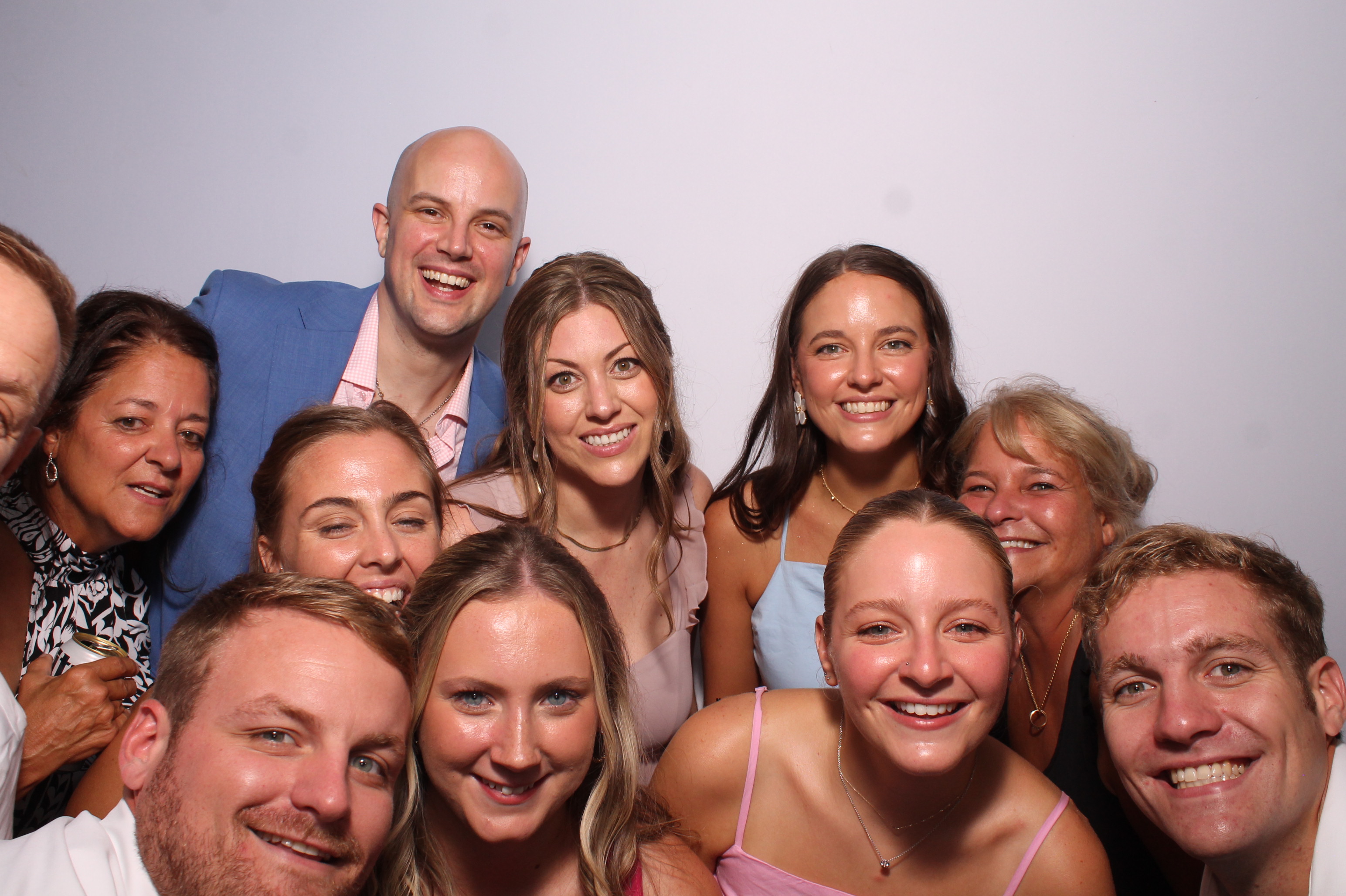 Telles Wedding | View more photos from the event at gallery.photoboothcincy.com/u/PhotoBoothCincy/Telles-Wedding