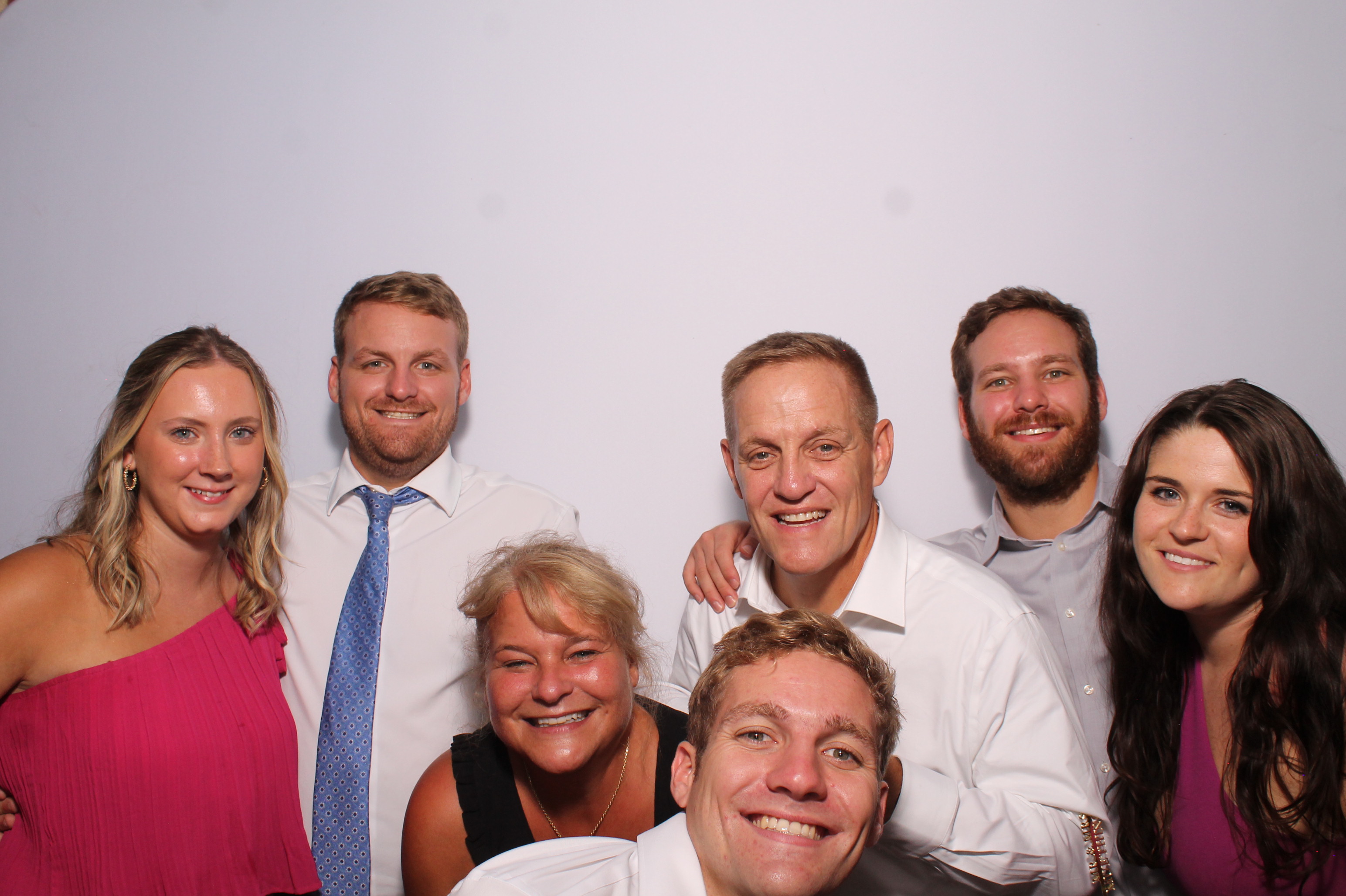 Telles Wedding | View more photos from the event at gallery.photoboothcincy.com/u/PhotoBoothCincy/Telles-Wedding