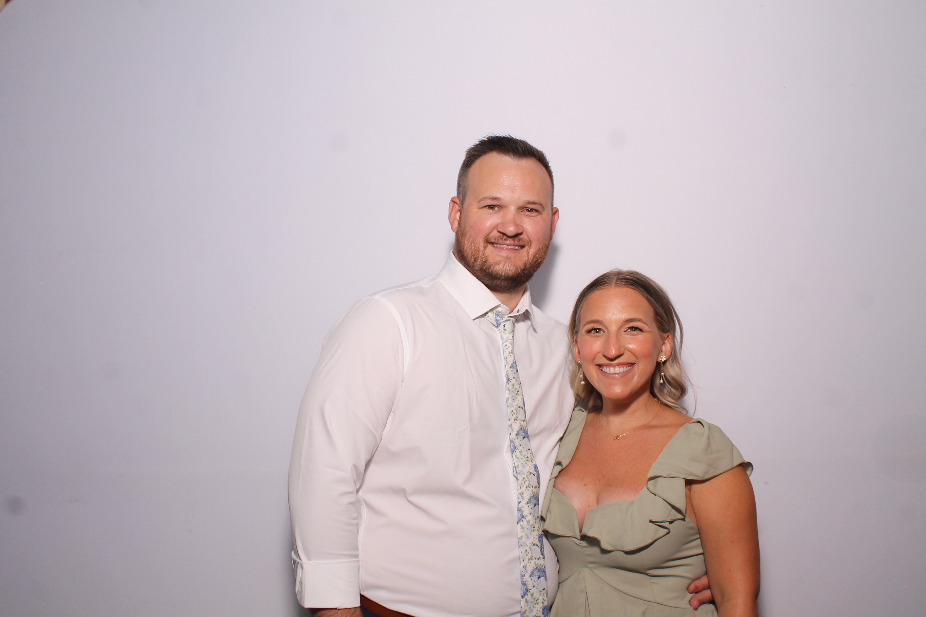 Telles Wedding | View more photos from the event at gallery.photoboothcincy.com/u/PhotoBoothCincy/Telles-Wedding