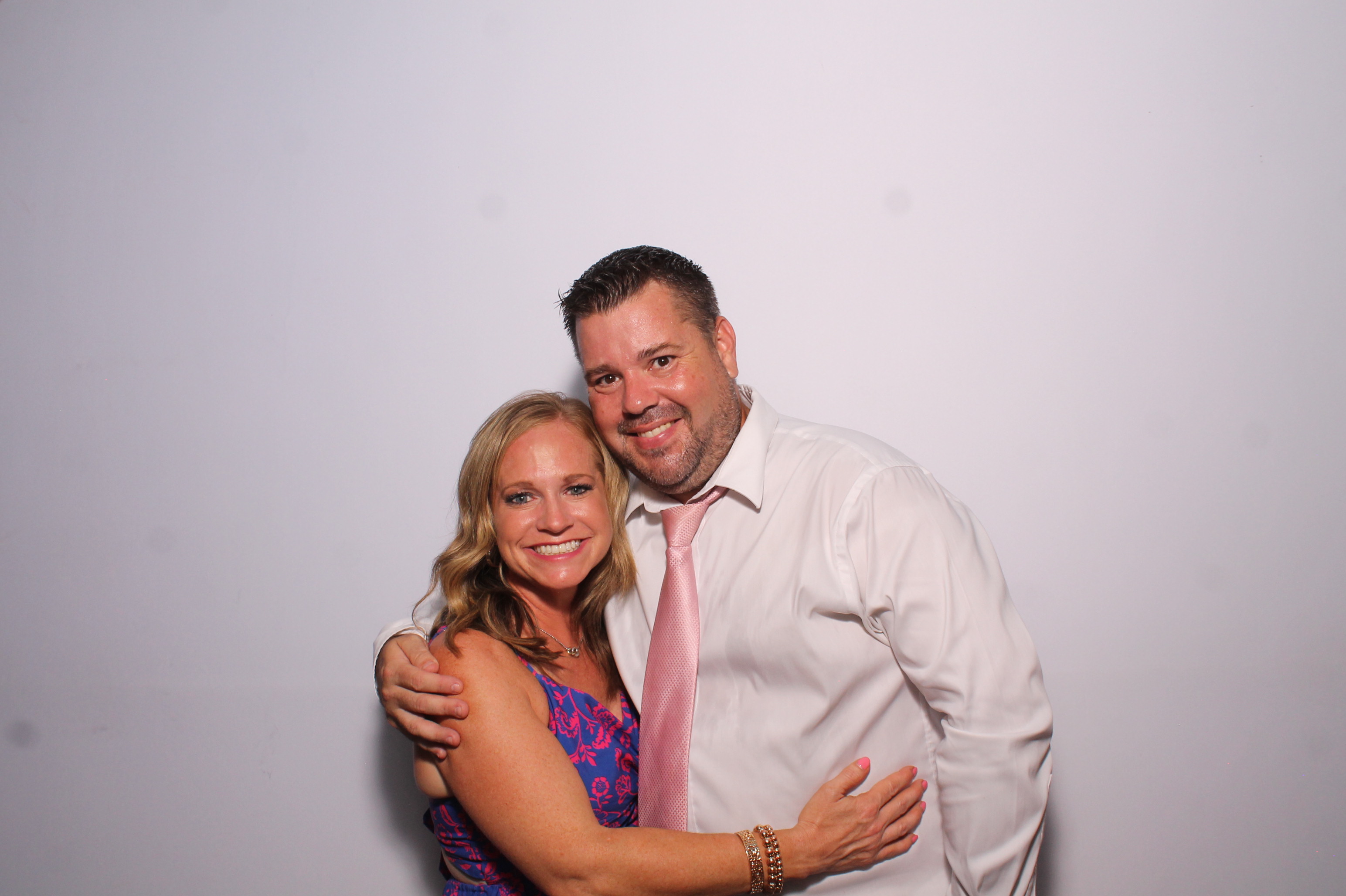 Telles Wedding | View more photos from the event at gallery.photoboothcincy.com/u/PhotoBoothCincy/Telles-Wedding
