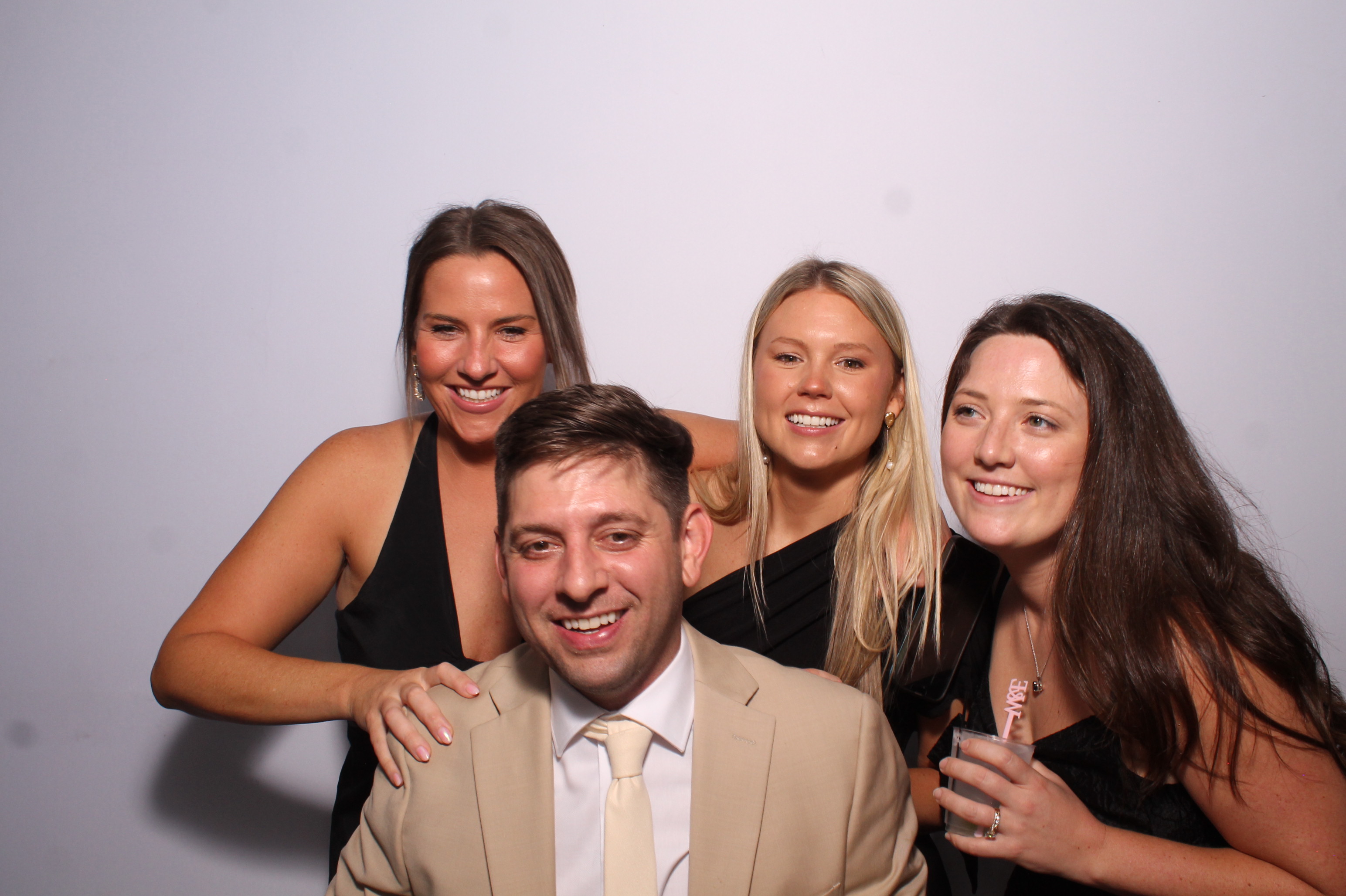 Telles Wedding | View more photos from the event at gallery.photoboothcincy.com/u/PhotoBoothCincy/Telles-Wedding