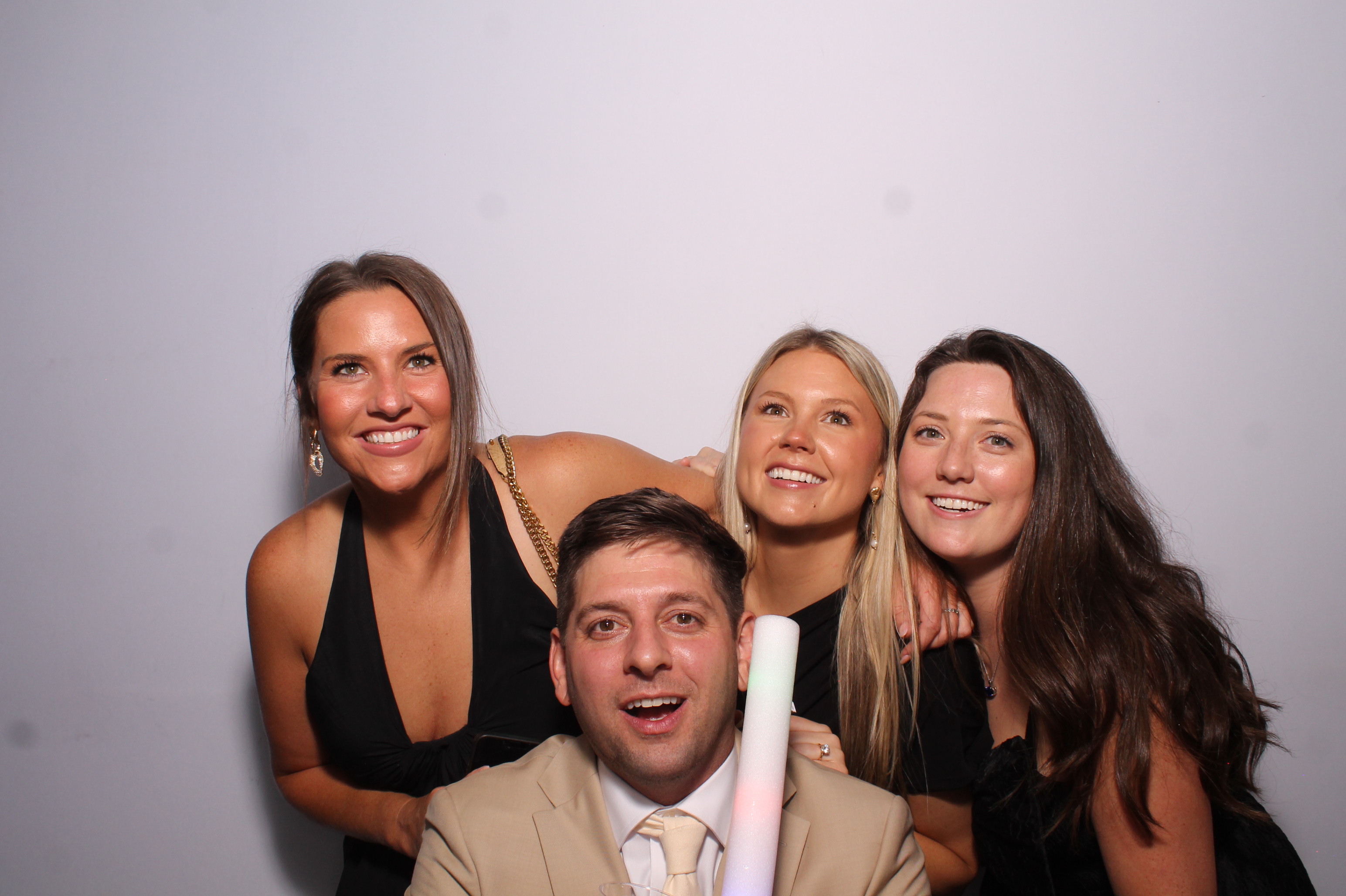 Telles Wedding | View more photos from the event at gallery.photoboothcincy.com/u/PhotoBoothCincy/Telles-Wedding