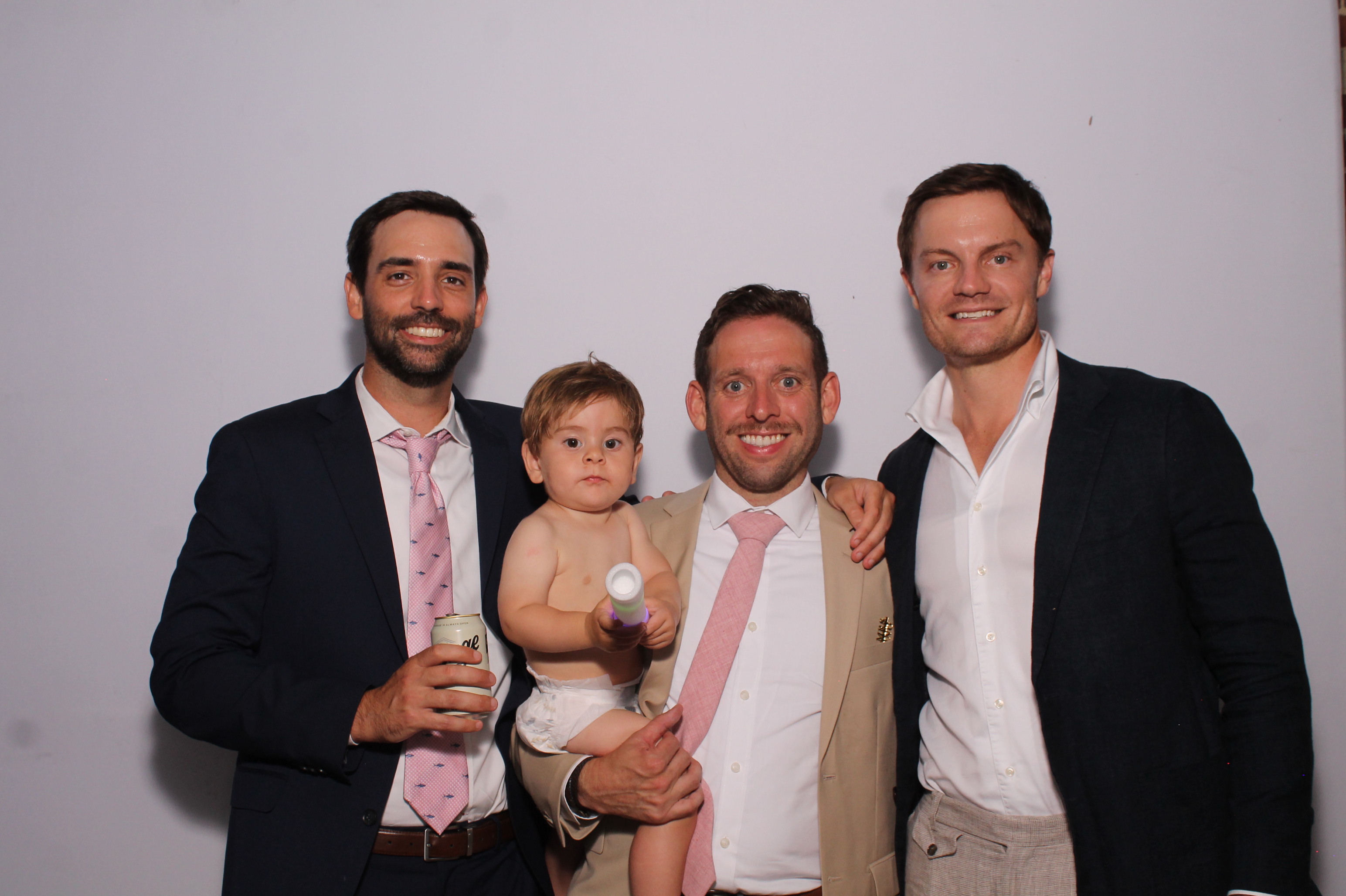 Telles Wedding | View more photos from the event at gallery.photoboothcincy.com/u/PhotoBoothCincy/Telles-Wedding