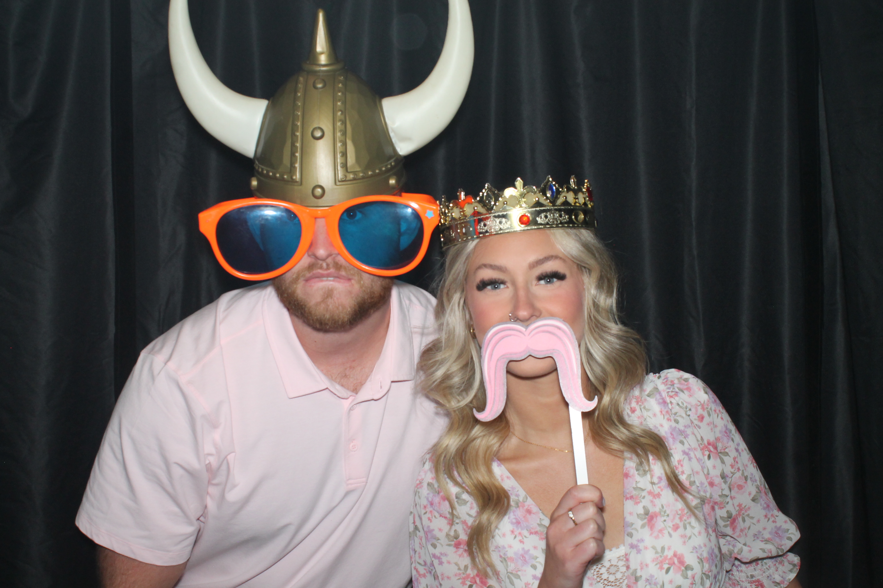 The Lairsons | View more photos from the event at gallery.photoboothcincy.com/u/PhotoBoothCincy/The-Lairsons