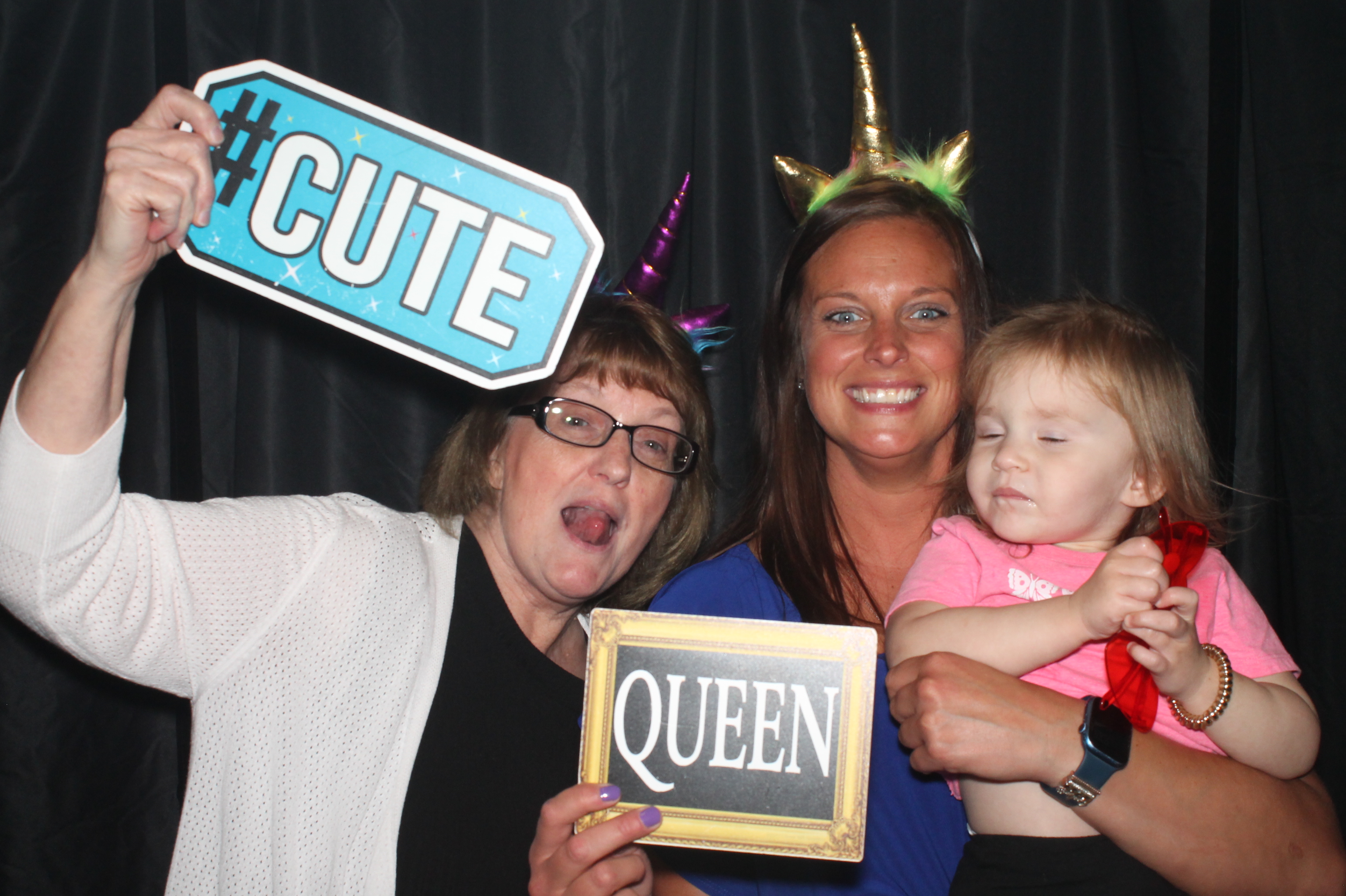 The Lairsons | View more photos from the event at gallery.photoboothcincy.com/u/PhotoBoothCincy/The-Lairsons