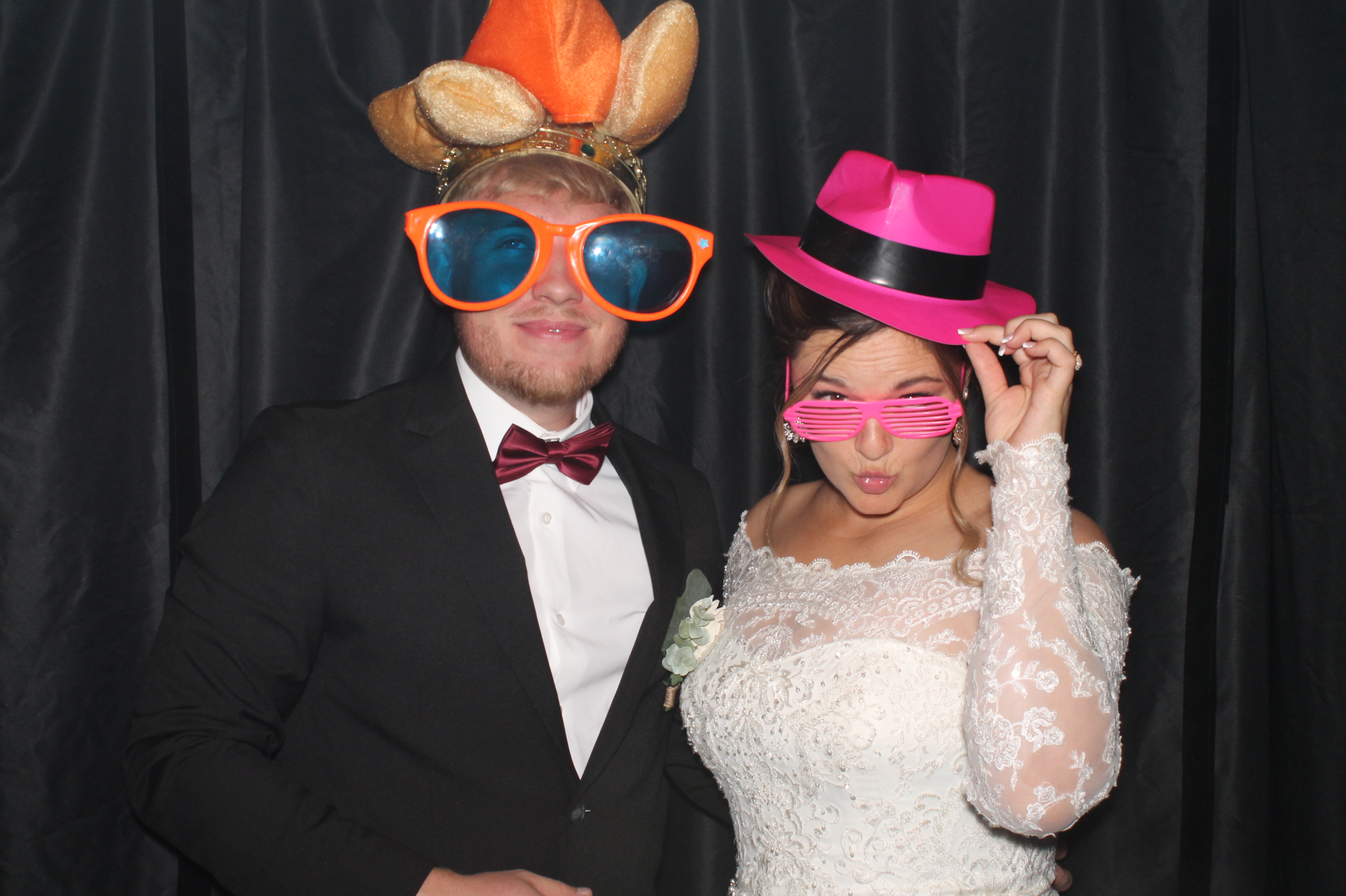 The Lairsons | View more photos from the event at gallery.photoboothcincy.com/u/PhotoBoothCincy/The-Lairsons