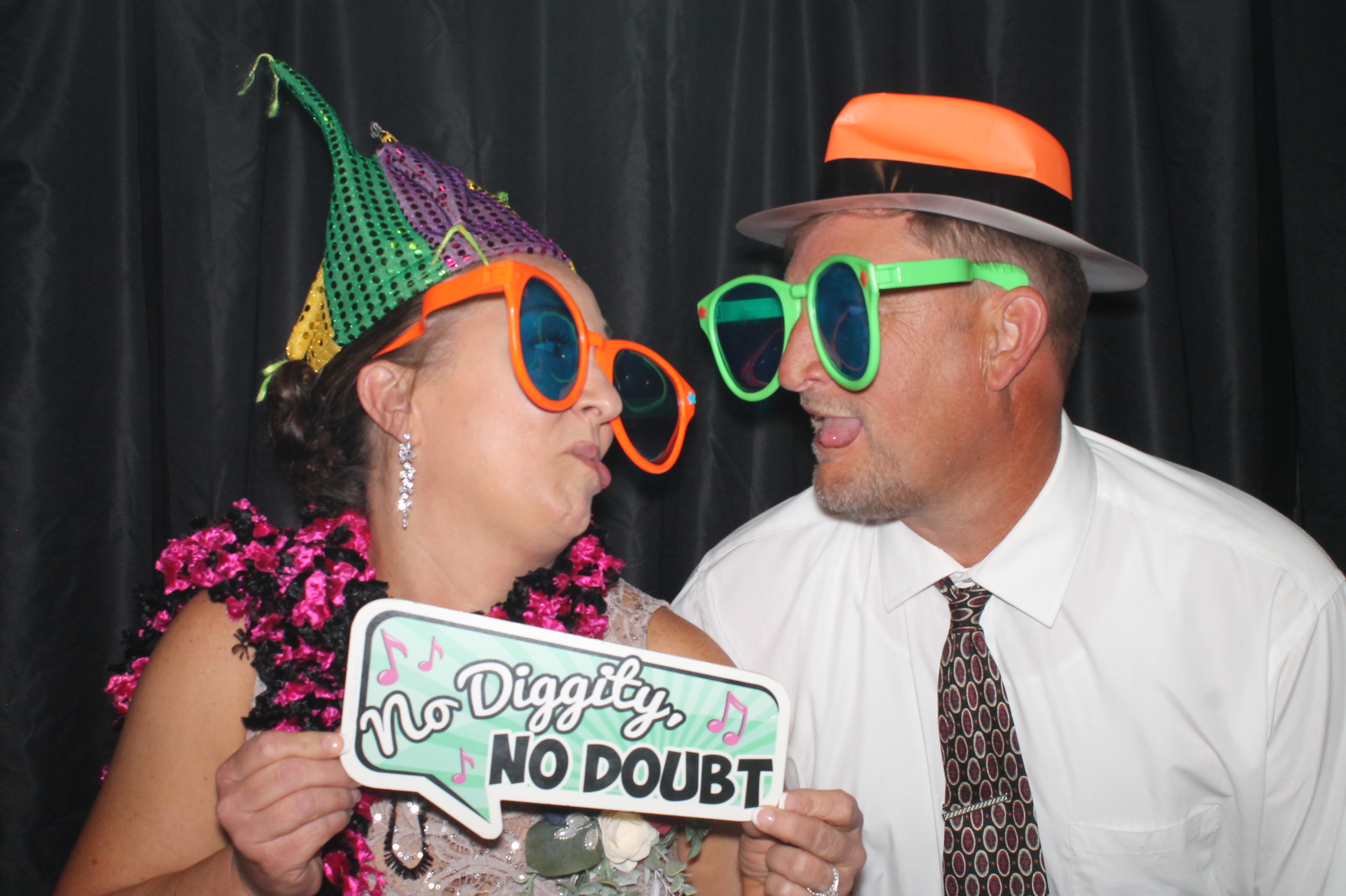 The Lairsons | View more photos from the event at gallery.photoboothcincy.com/u/PhotoBoothCincy/The-Lairsons