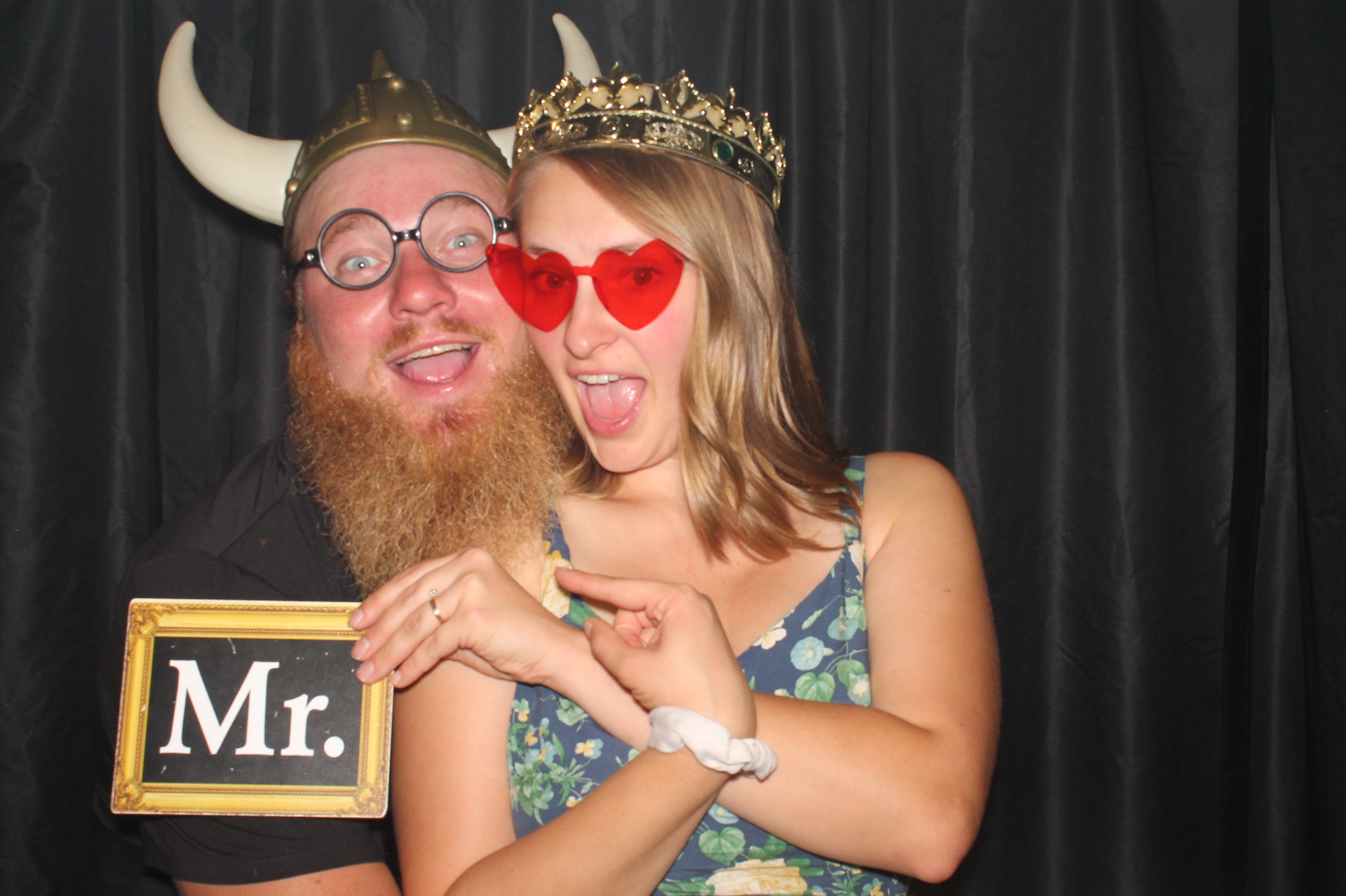 The Lairsons | View more photos from the event at gallery.photoboothcincy.com/u/PhotoBoothCincy/The-Lairsons