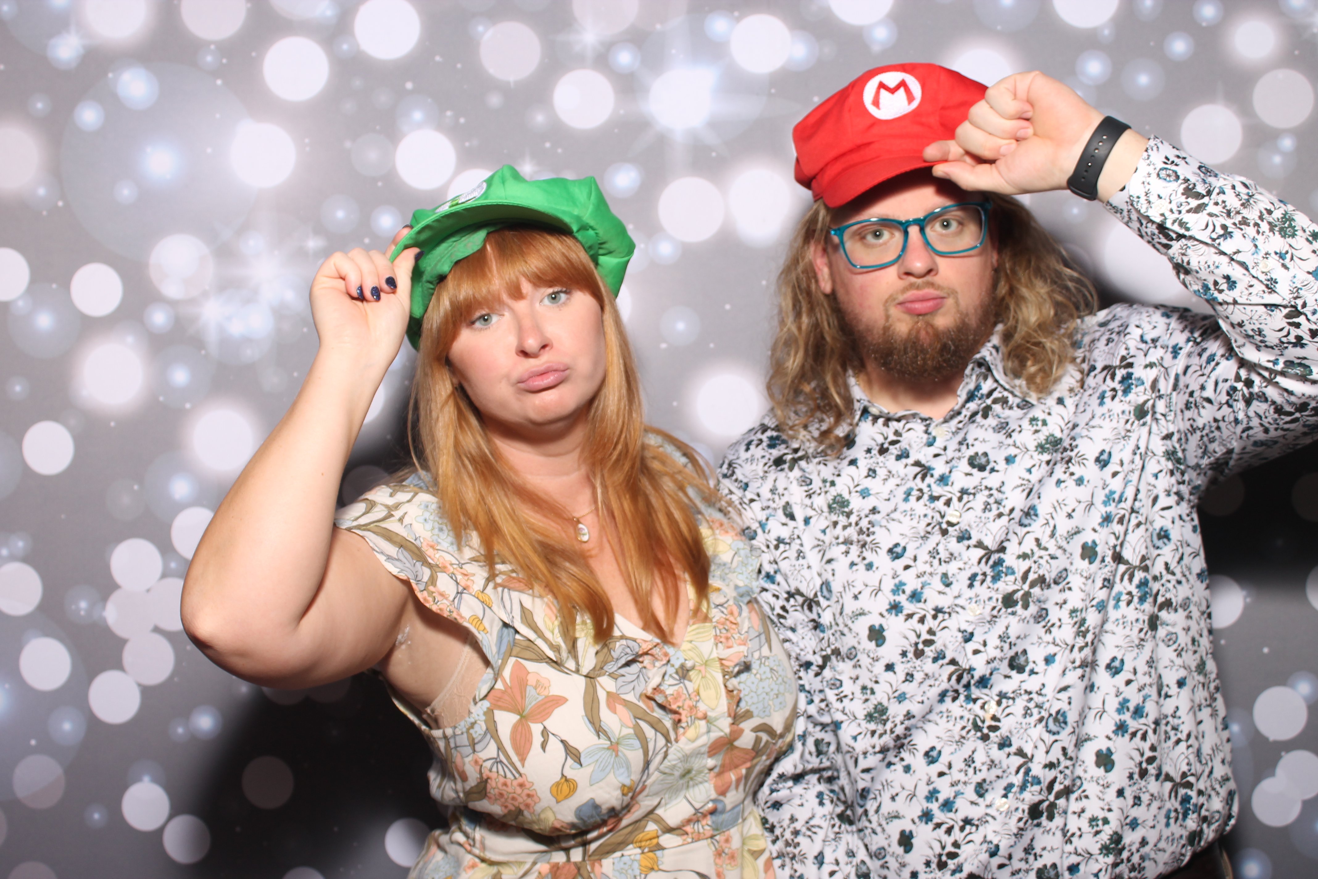 The Mercers | View more photos from the event at gallery.photoboothcincy.com/u/PhotoBoothCincy/The-Mercers