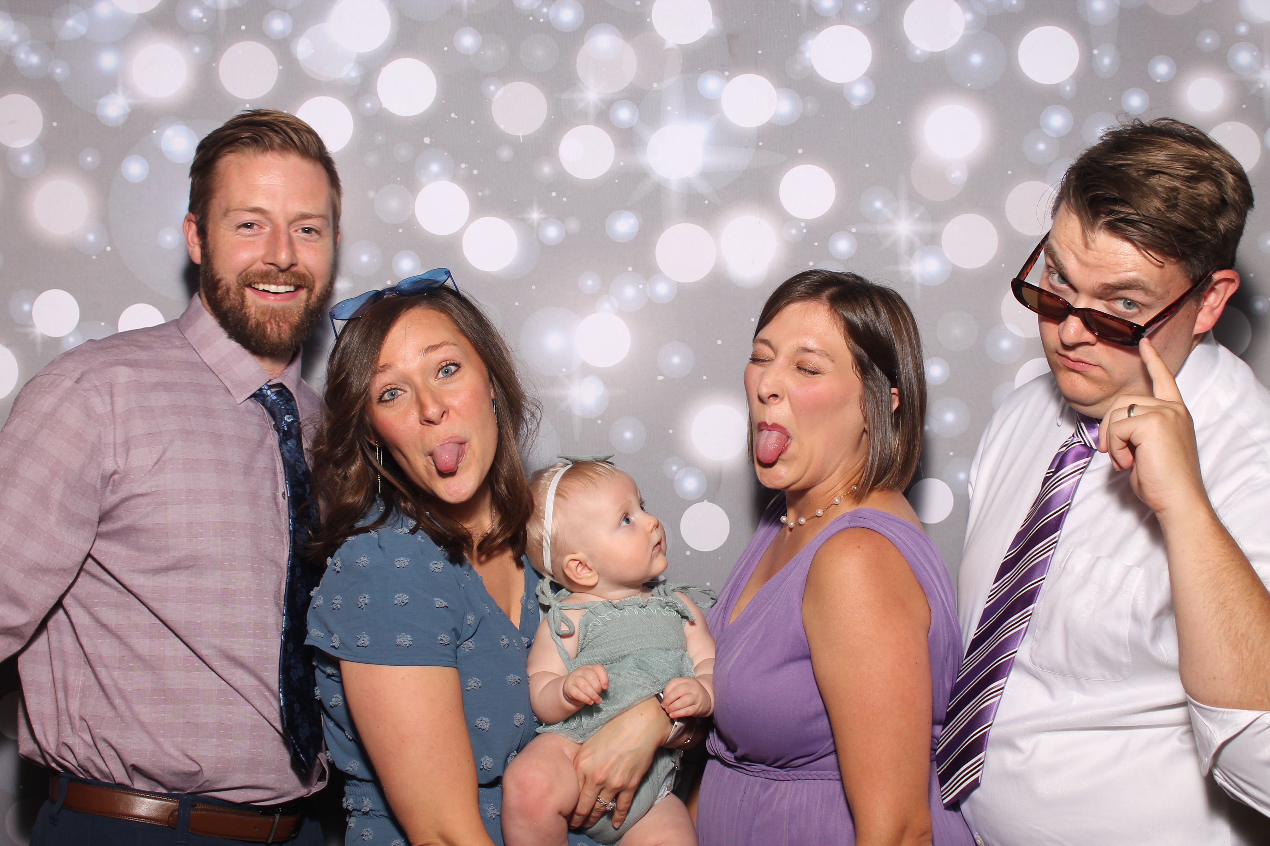 The Mercers | View more photos from the event at gallery.photoboothcincy.com/u/PhotoBoothCincy/The-Mercers