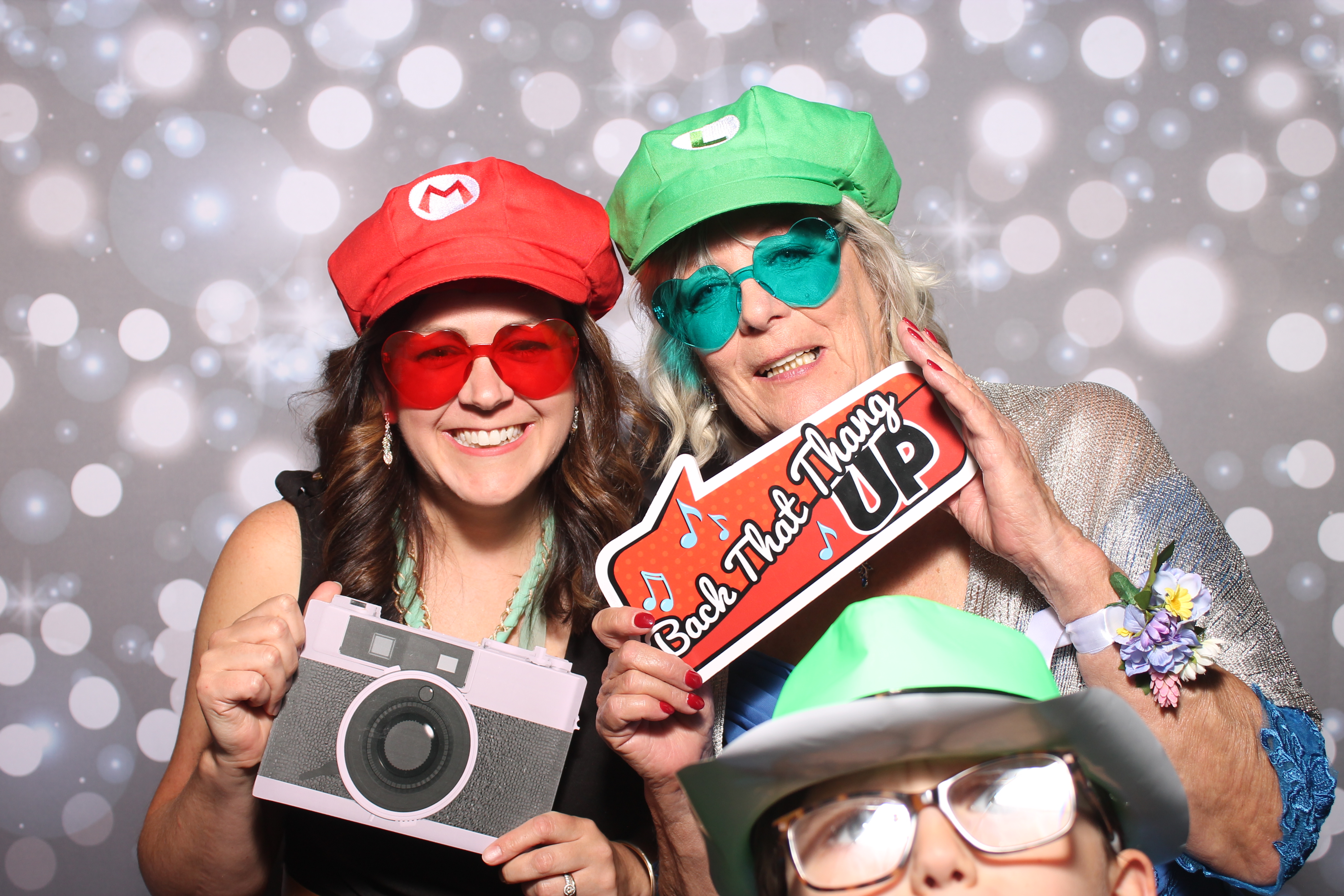 The Mercers | View more photos from the event at gallery.photoboothcincy.com/u/PhotoBoothCincy/The-Mercers