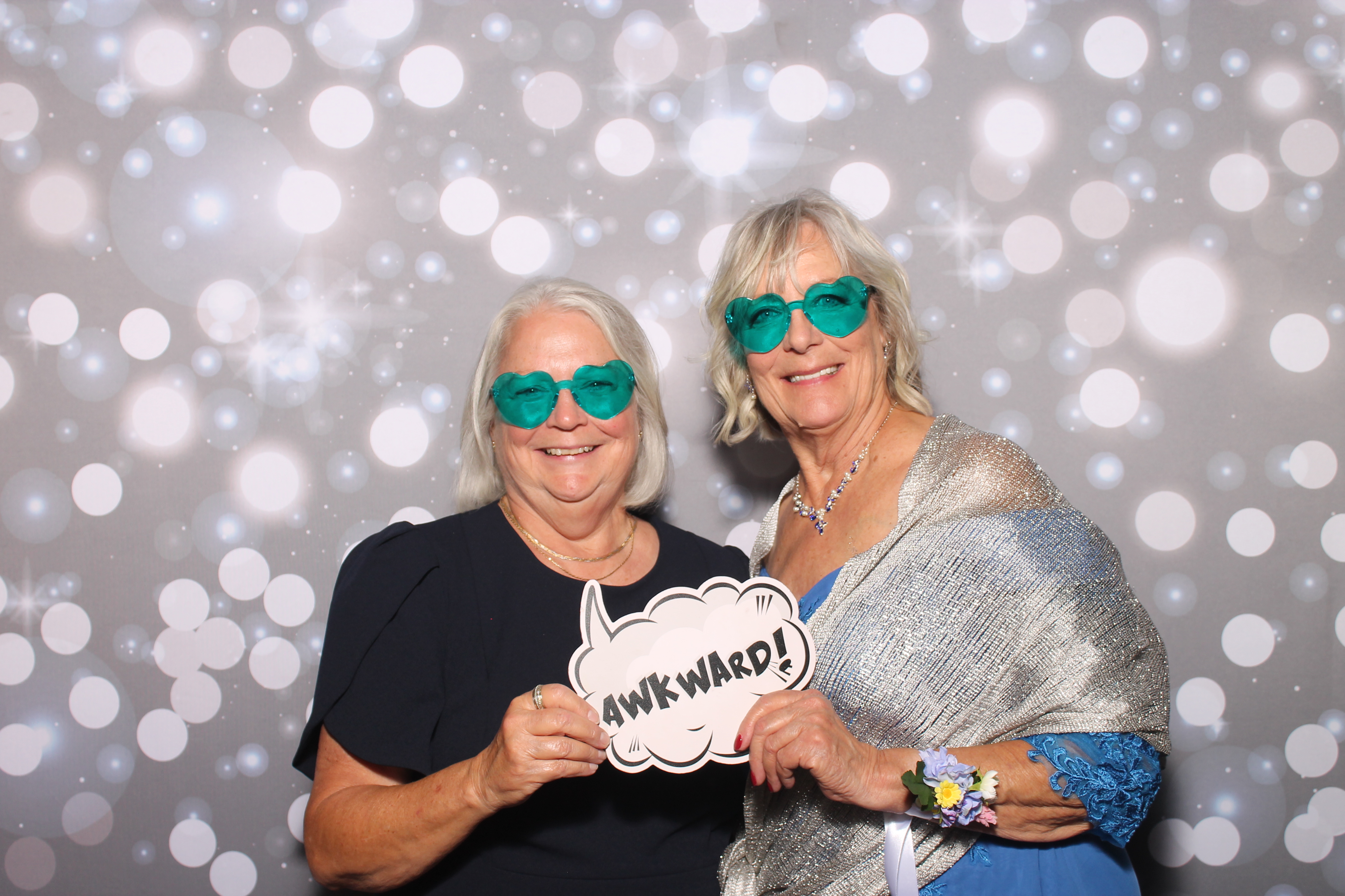 The Mercers | View more photos from the event at gallery.photoboothcincy.com/u/PhotoBoothCincy/The-Mercers